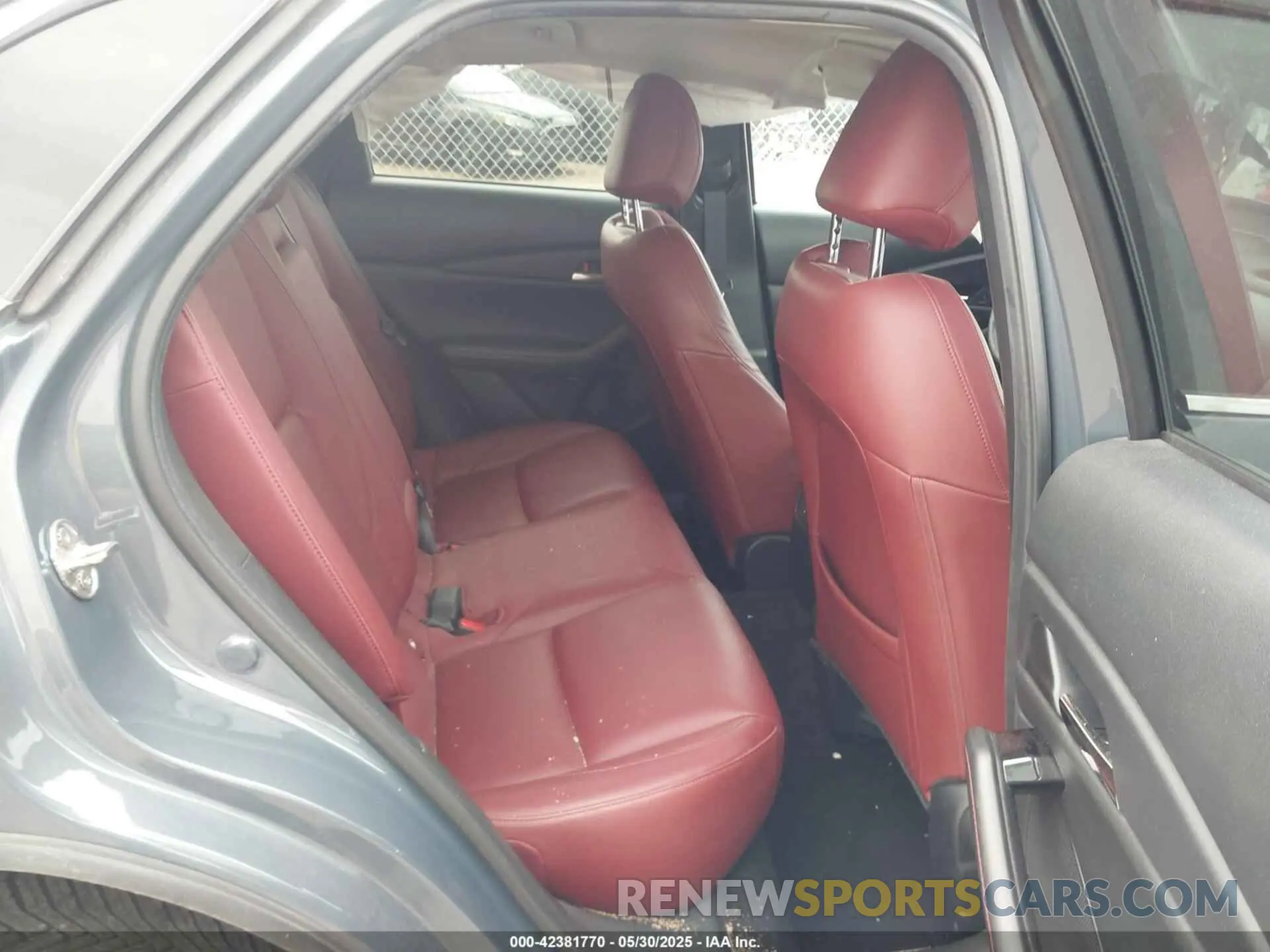 8 fotografías del automóvil dañado 3MVDMBCM1PM515319 MAZDA CX-30 2023