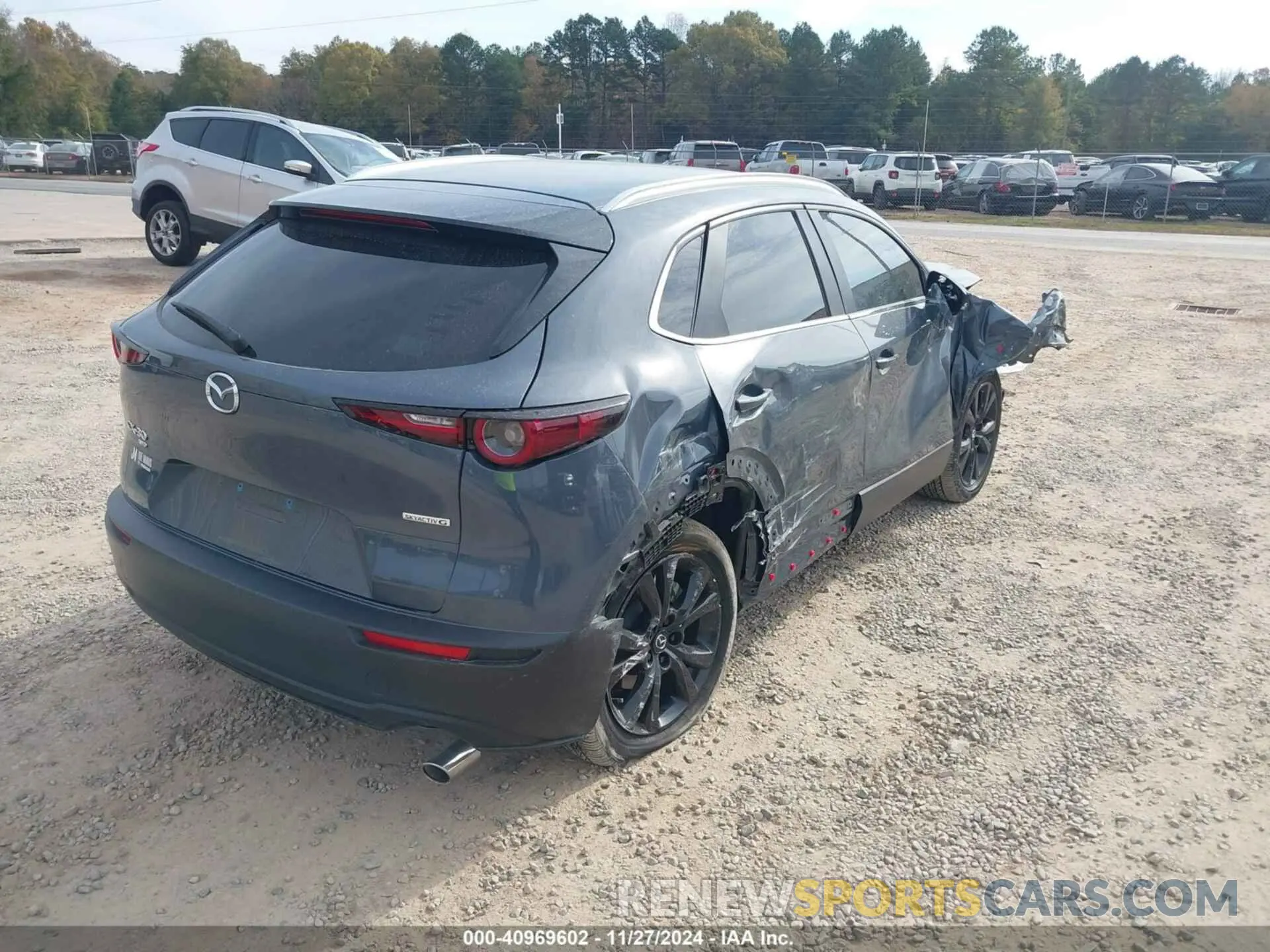 4 fotografías del automóvil dañado 3MVDMBCM1PM537644 MAZDA CX-30 2023