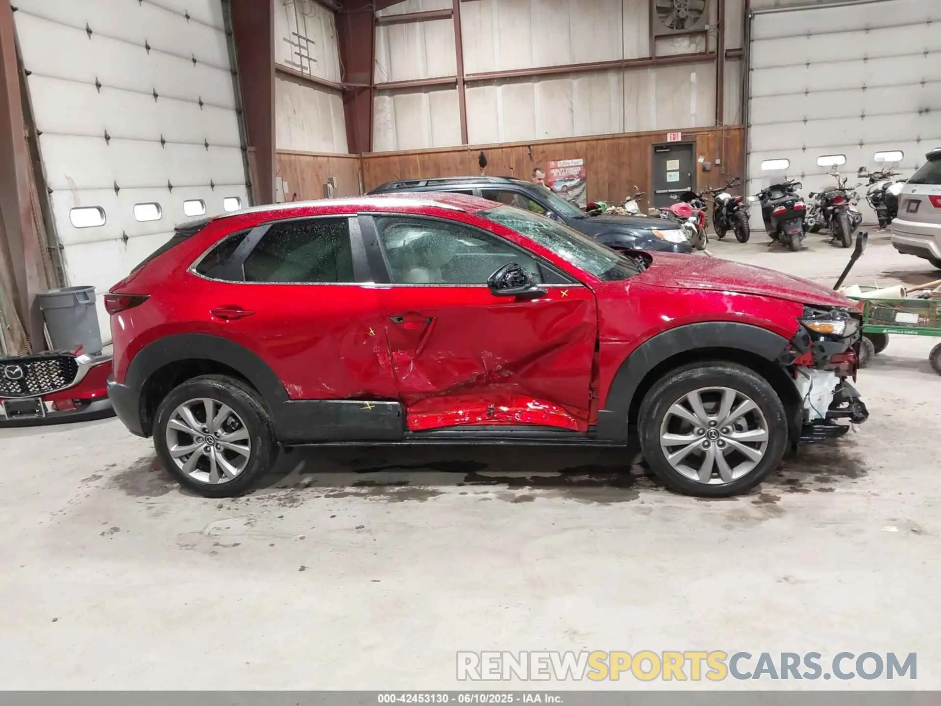 14 fotografías del automóvil dañado 3MVDMBCM1PM549616 MAZDA CX-30 2023