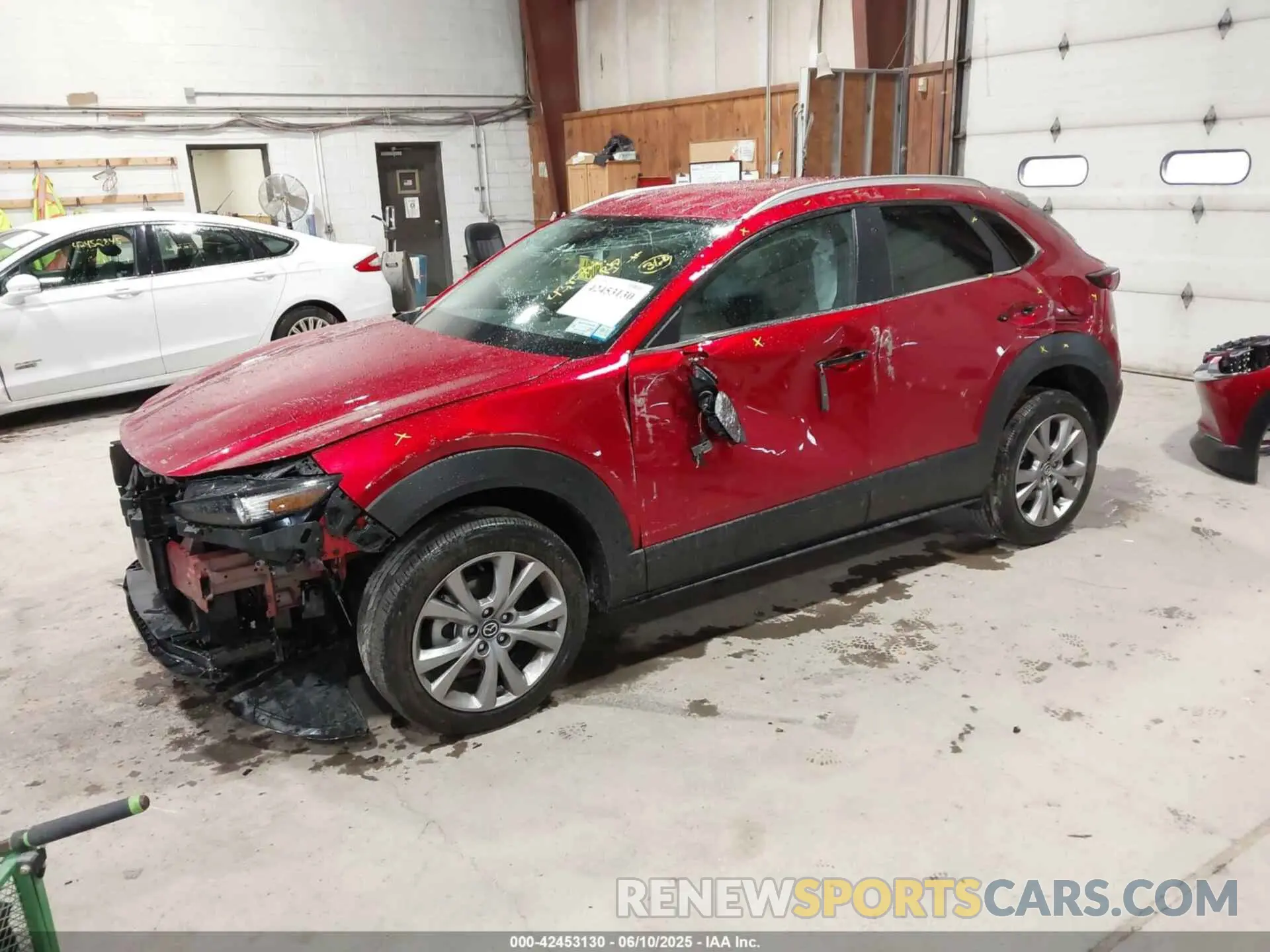 2 fotografías del automóvil dañado 3MVDMBCM1PM549616 MAZDA CX-30 2023