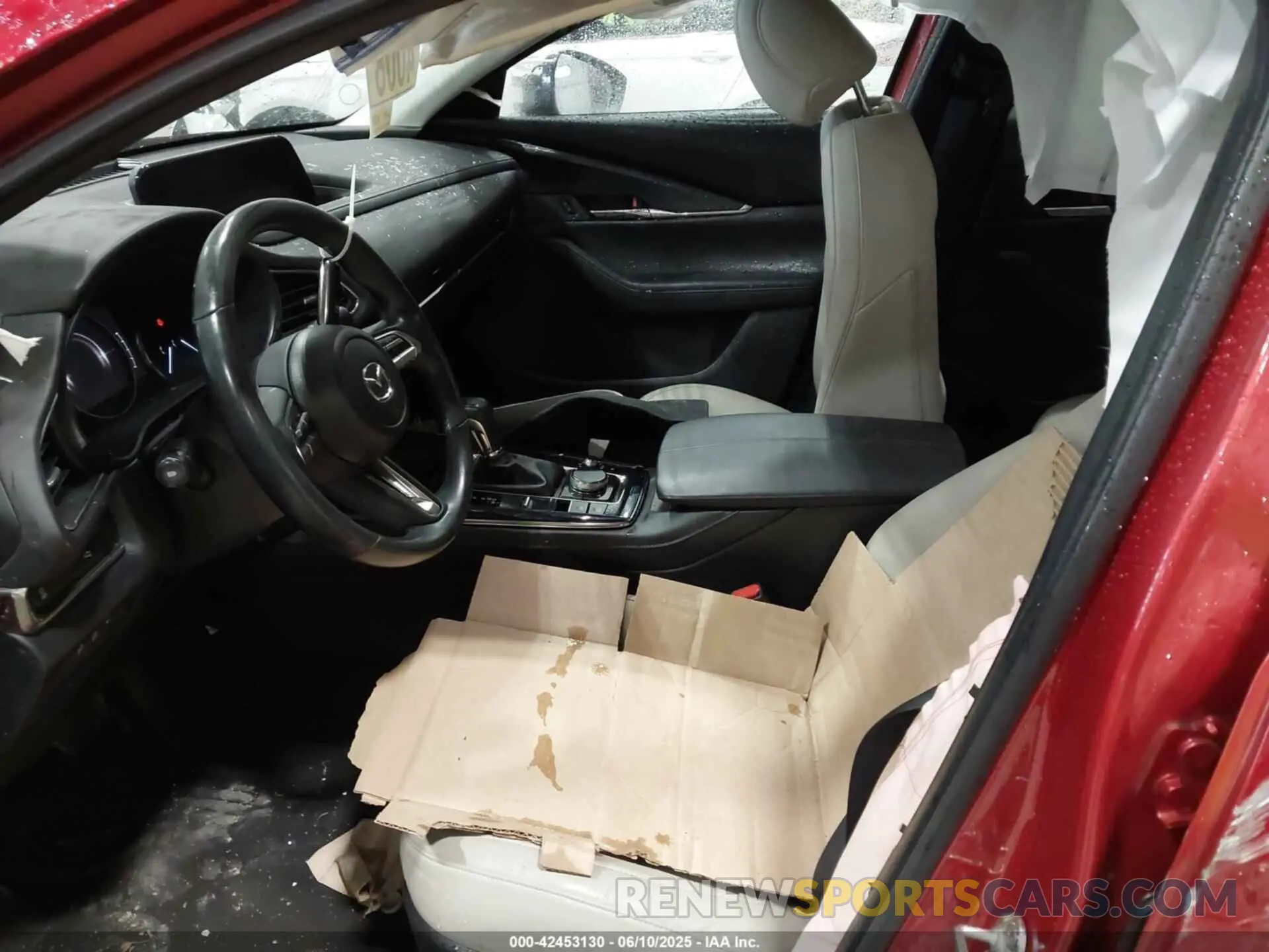 5 fotografías del automóvil dañado 3MVDMBCM1PM549616 MAZDA CX-30 2023
