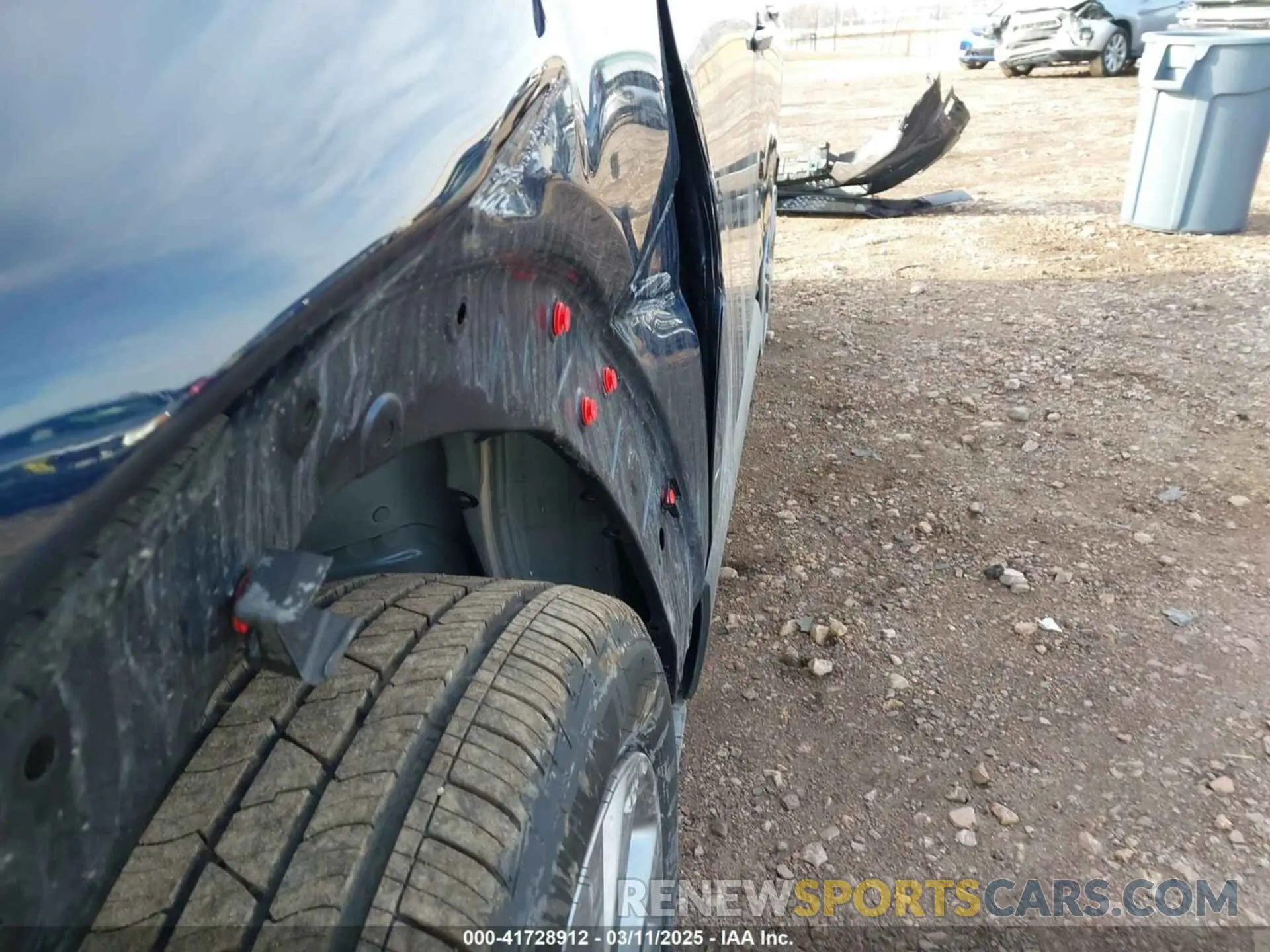 18 fotografías del automóvil dañado 3MVDMBCM2PM588506 MAZDA CX-30 2023