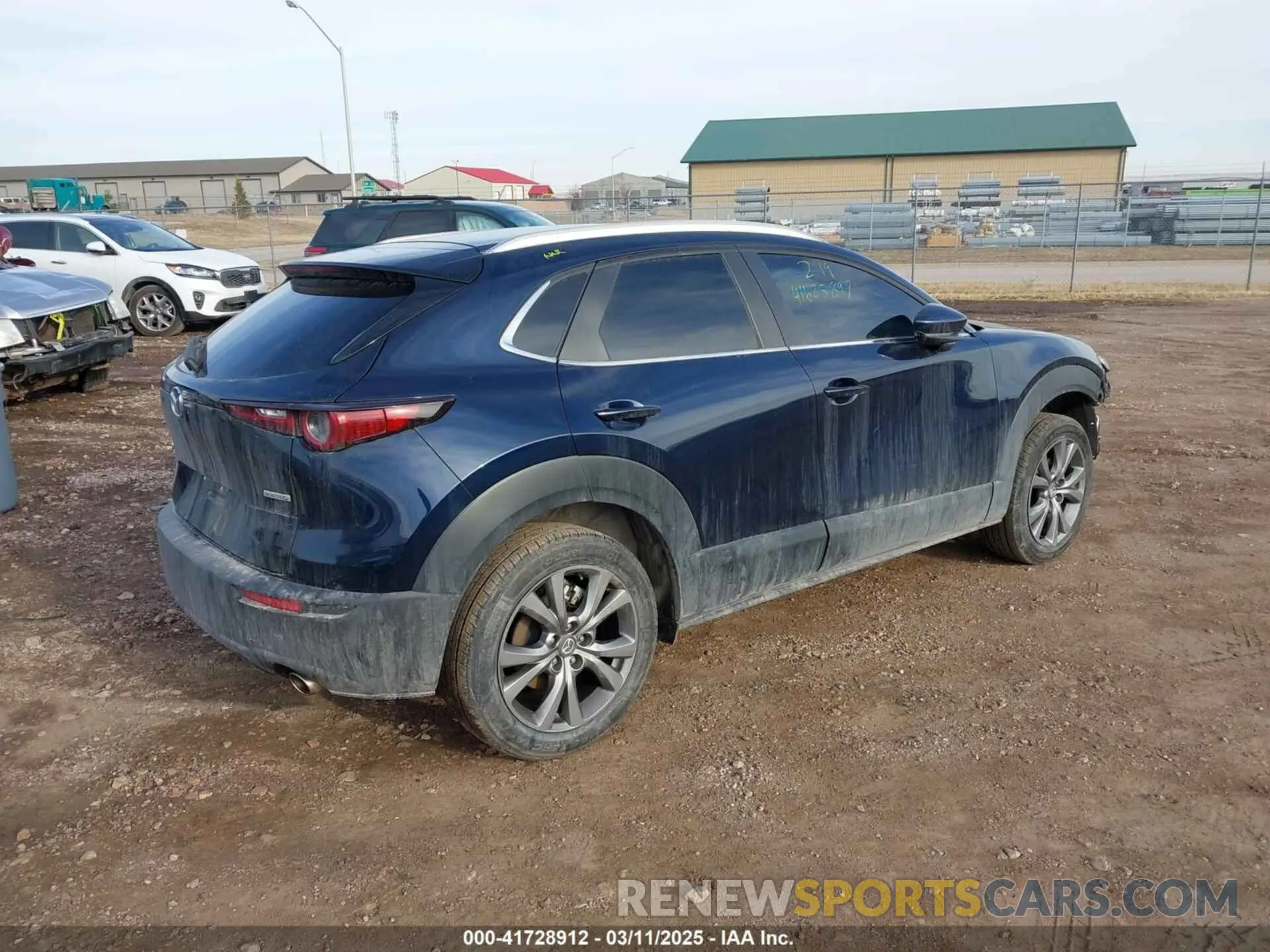 4 fotografías del automóvil dañado 3MVDMBCM2PM588506 MAZDA CX-30 2023