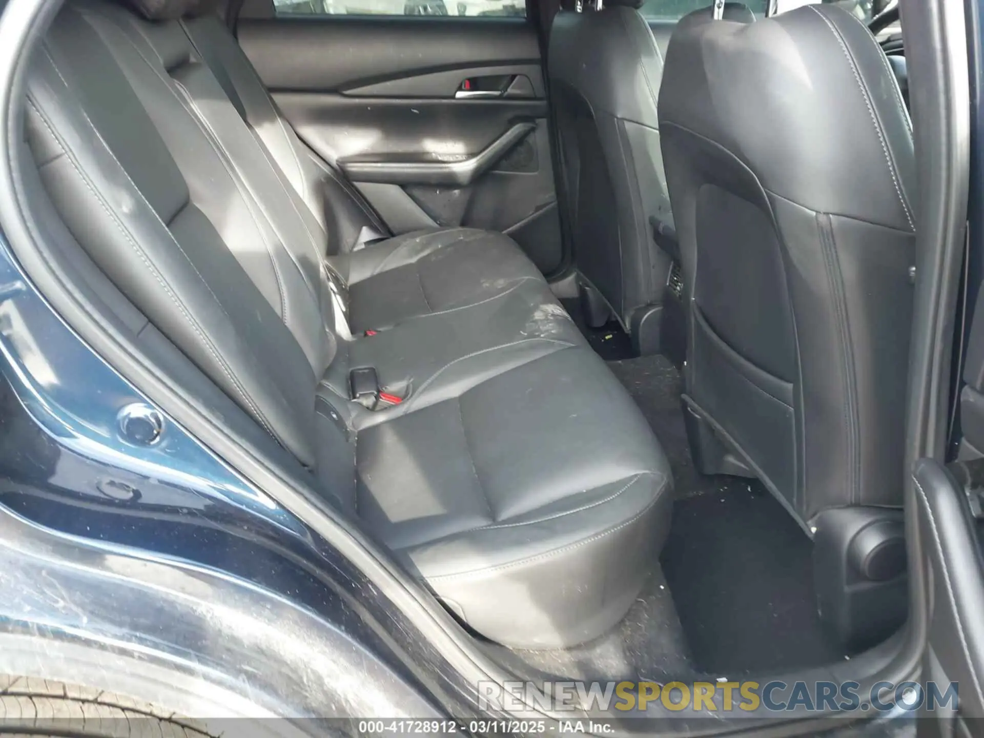 8 fotografías del automóvil dañado 3MVDMBCM2PM588506 MAZDA CX-30 2023