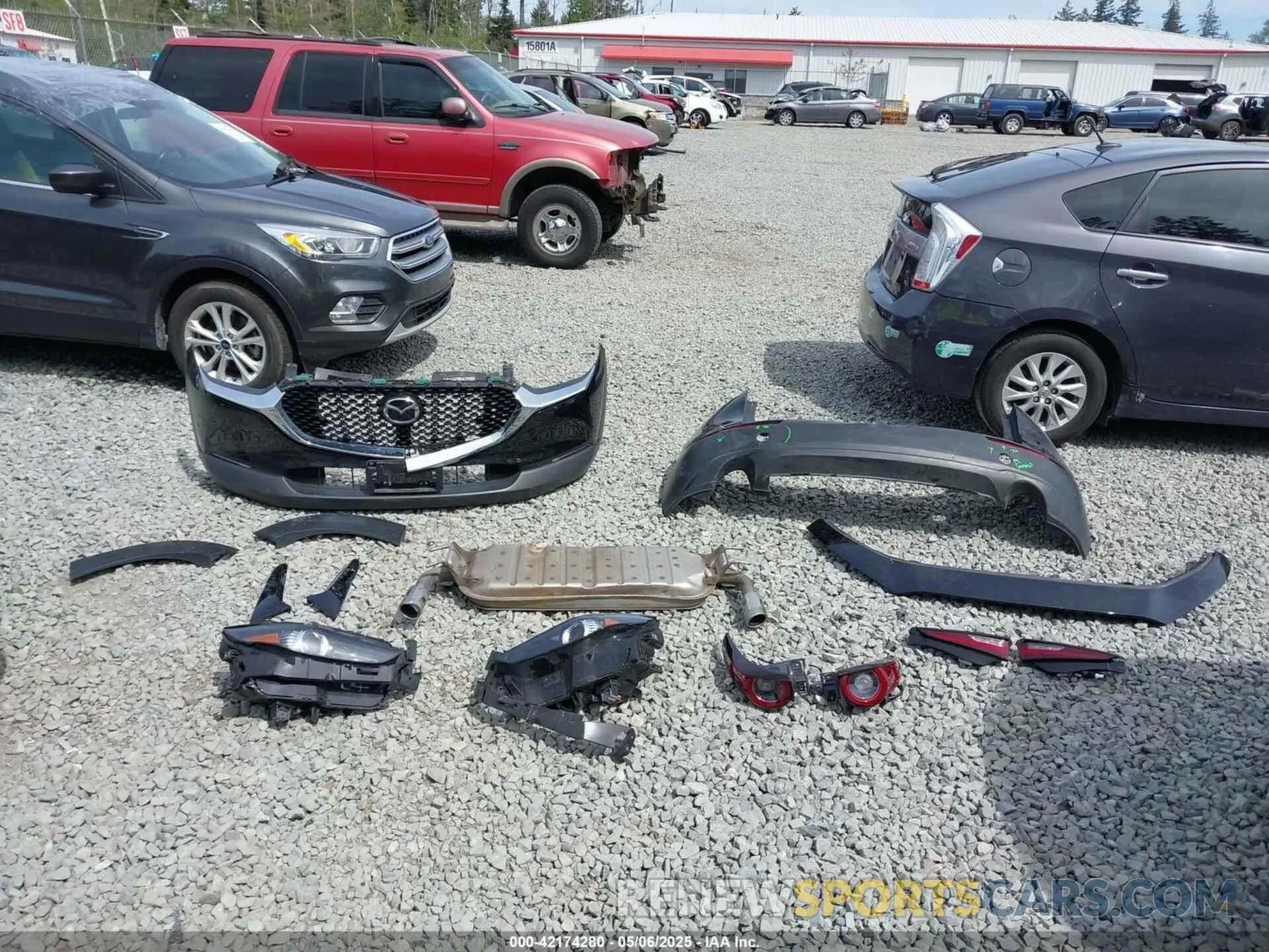 12 fotografías del automóvil dañado 3MVDMBCM3PM562447 MAZDA CX-30 2023
