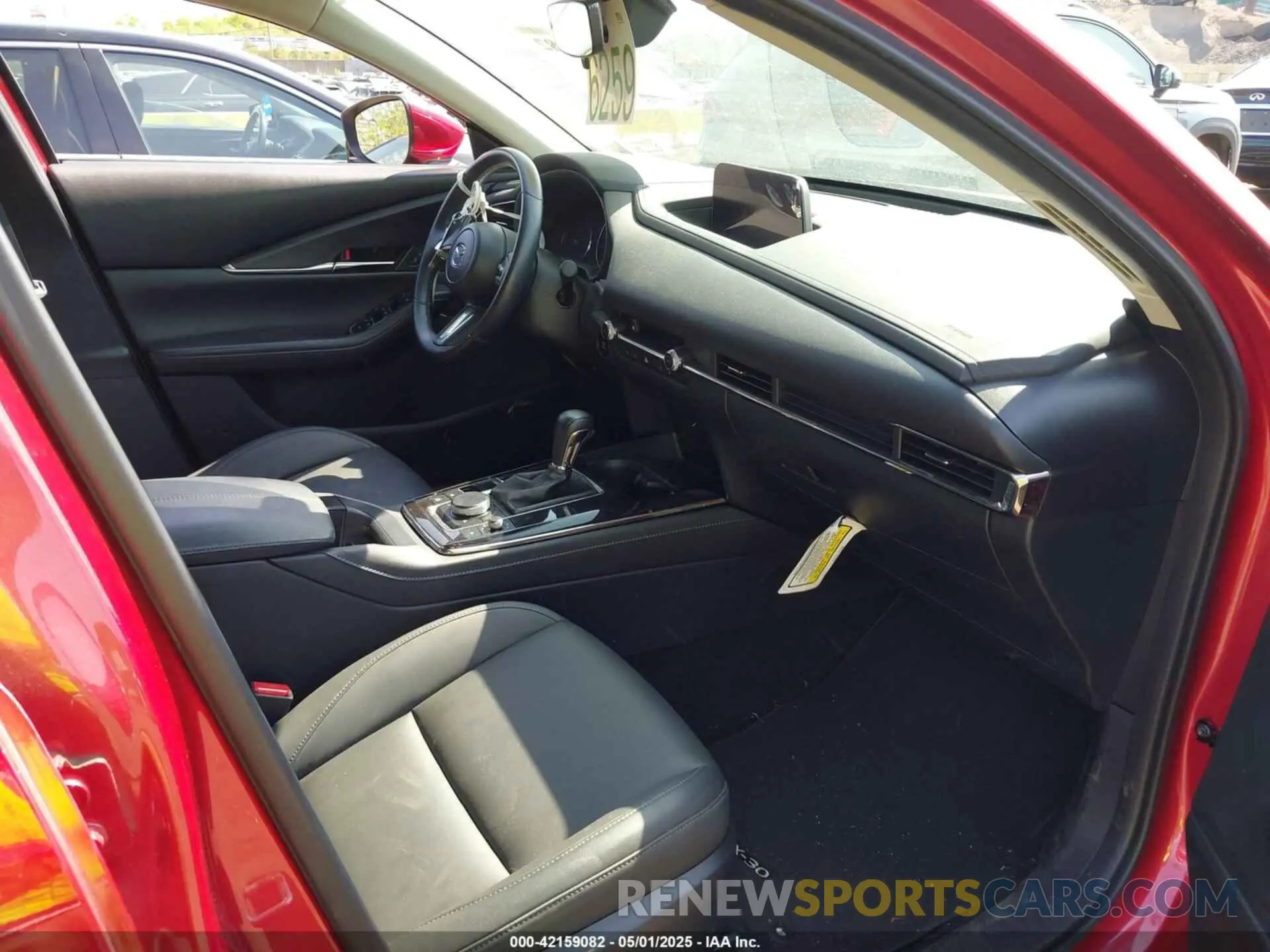 5 fotografías del automóvil dañado 3MVDMBCM7PM522324 MAZDA CX-30 2023