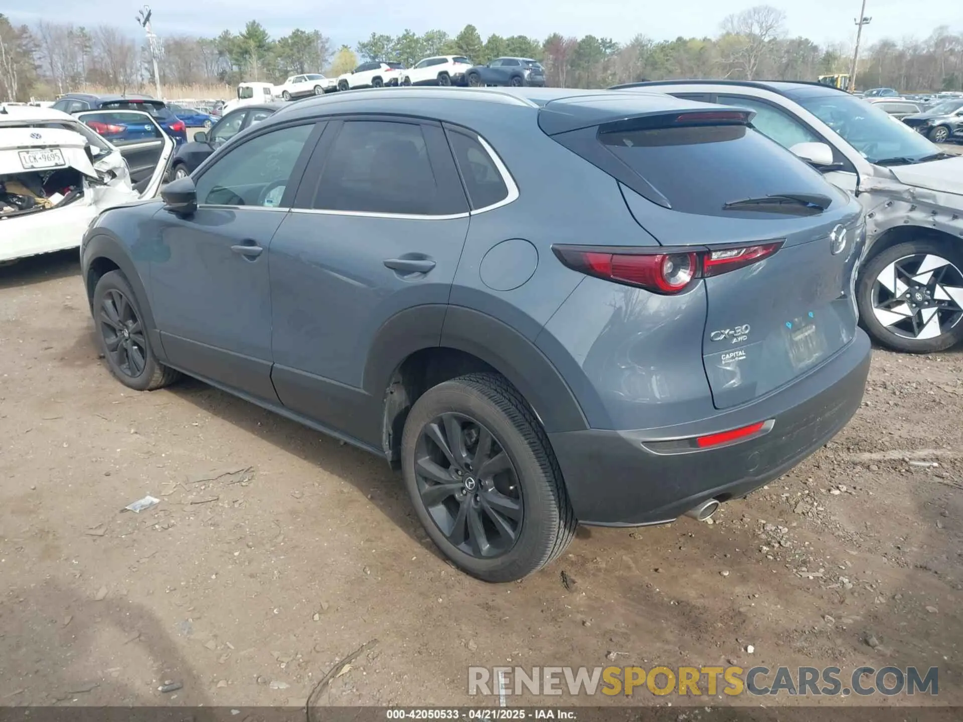 3 fotografías del automóvil dañado 3MVDMBCM8PM502891 MAZDA CX-30 2023