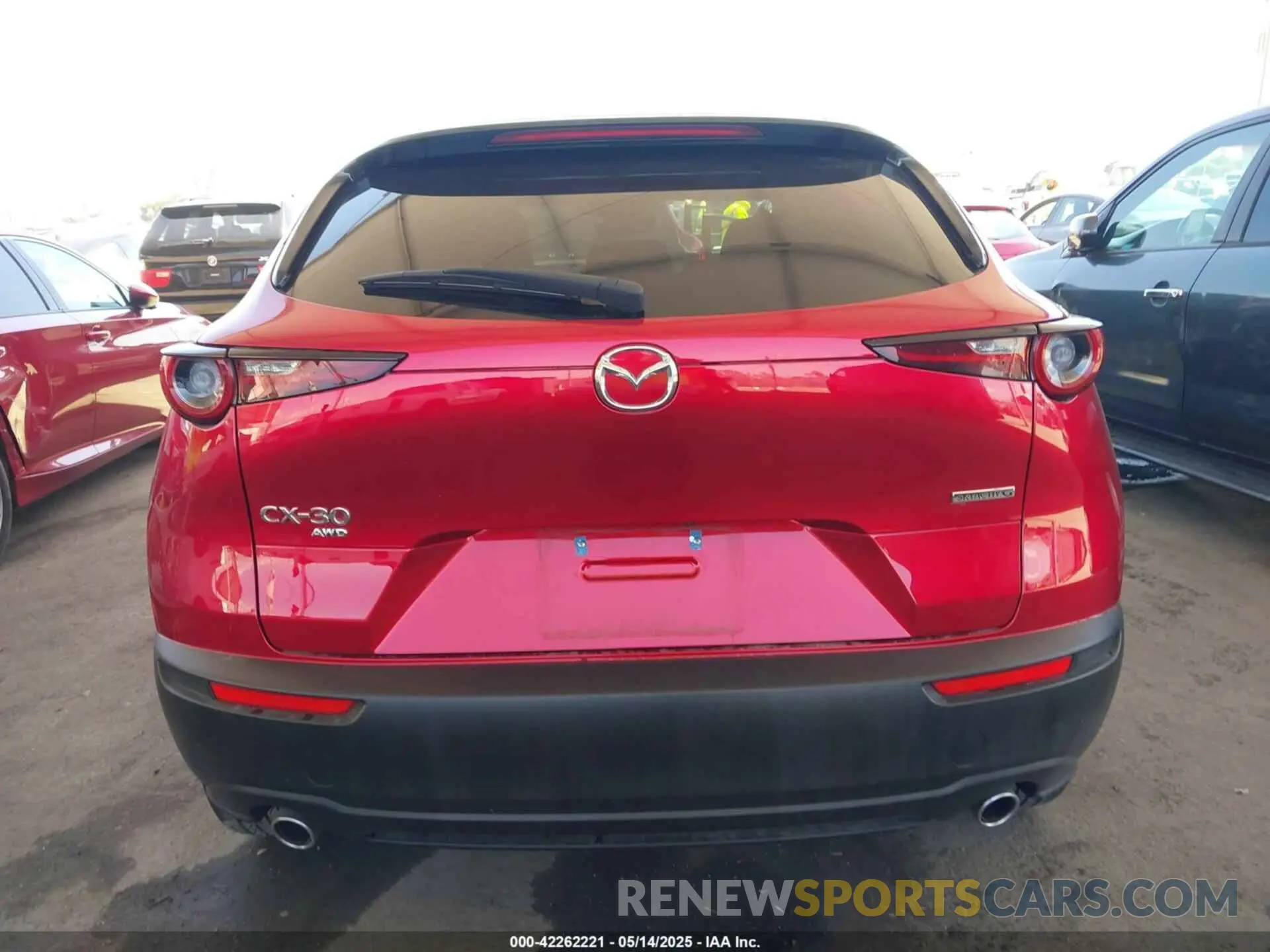 16 fotografías del automóvil dañado 3MVDMBCMXPM578516 MAZDA CX-30 2023