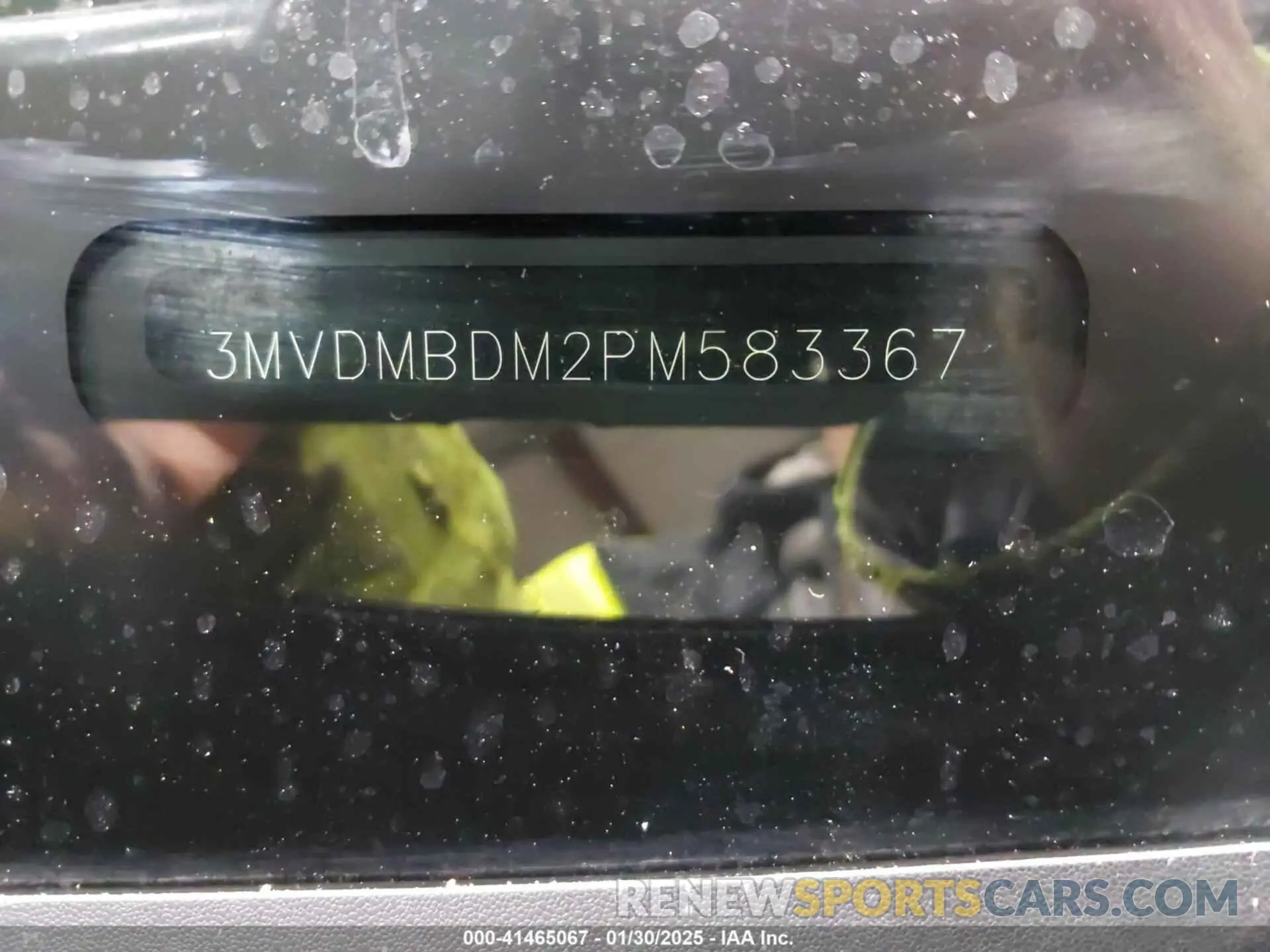 17 fotografías del automóvil dañado 3MVDMBDM2PM583367 MAZDA CX-30 2023