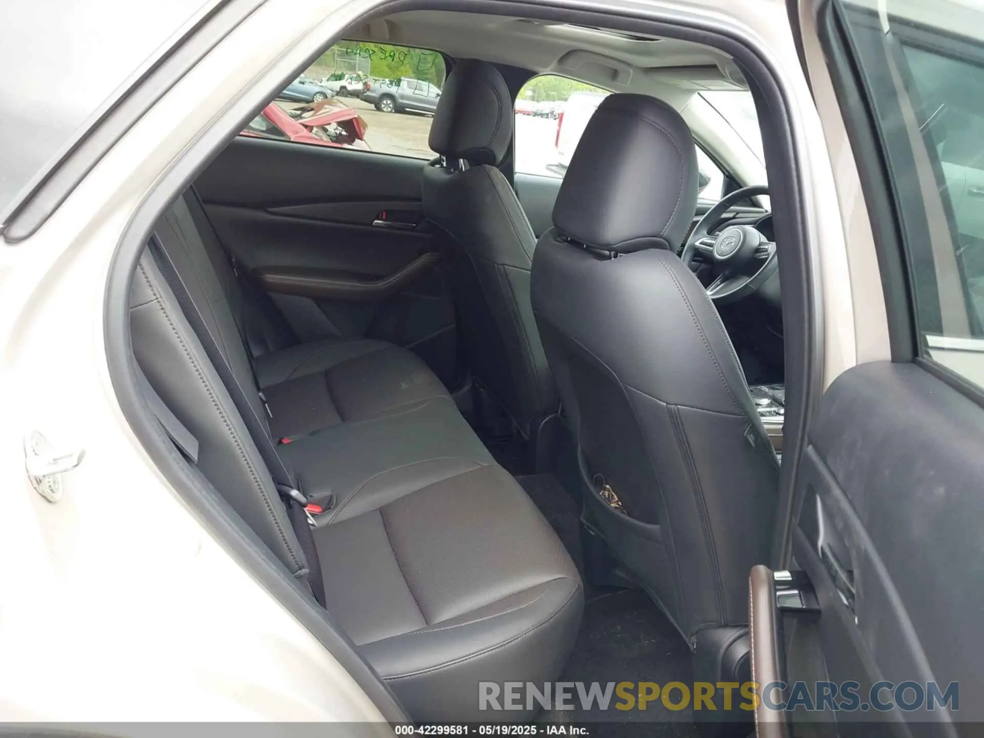8 fotografías del automóvil dañado 3MVDMBDY7PM566311 MAZDA CX-30 2023