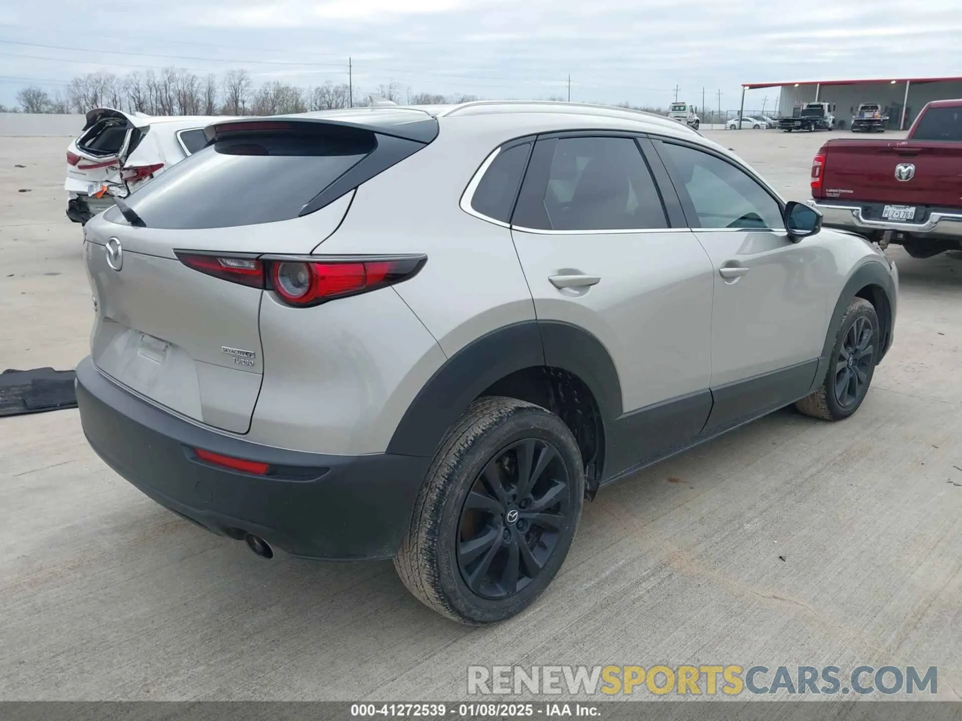 4 fotografías del automóvil dañado 3MVDMBDY7PM579964 MAZDA CX-30 2023