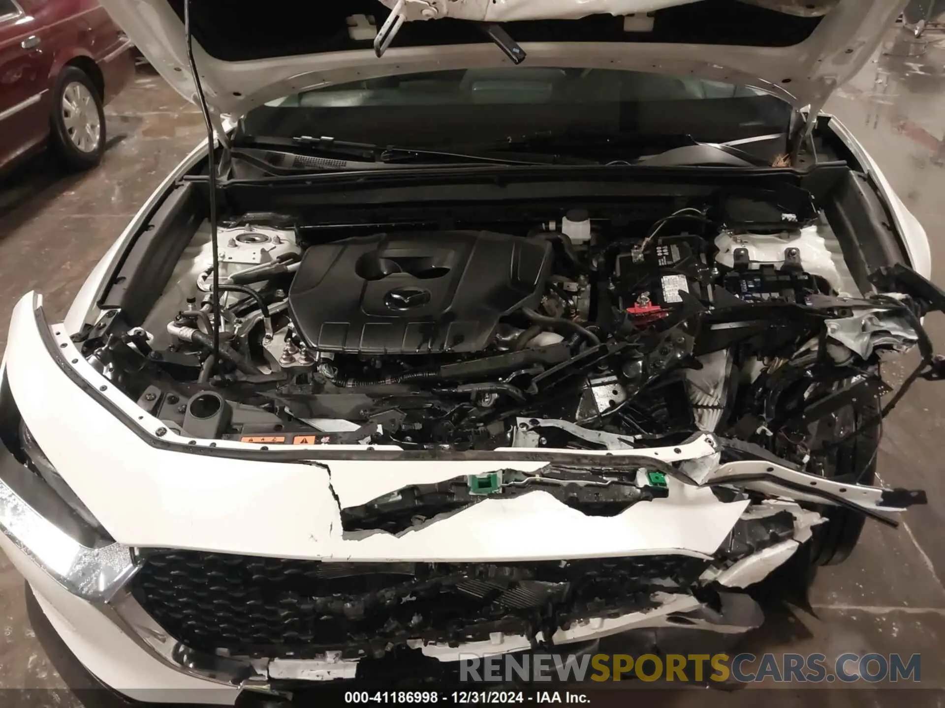 10 fotografías del automóvil dañado 3MVDMBAM1RM720211 MAZDA CX-30 2024