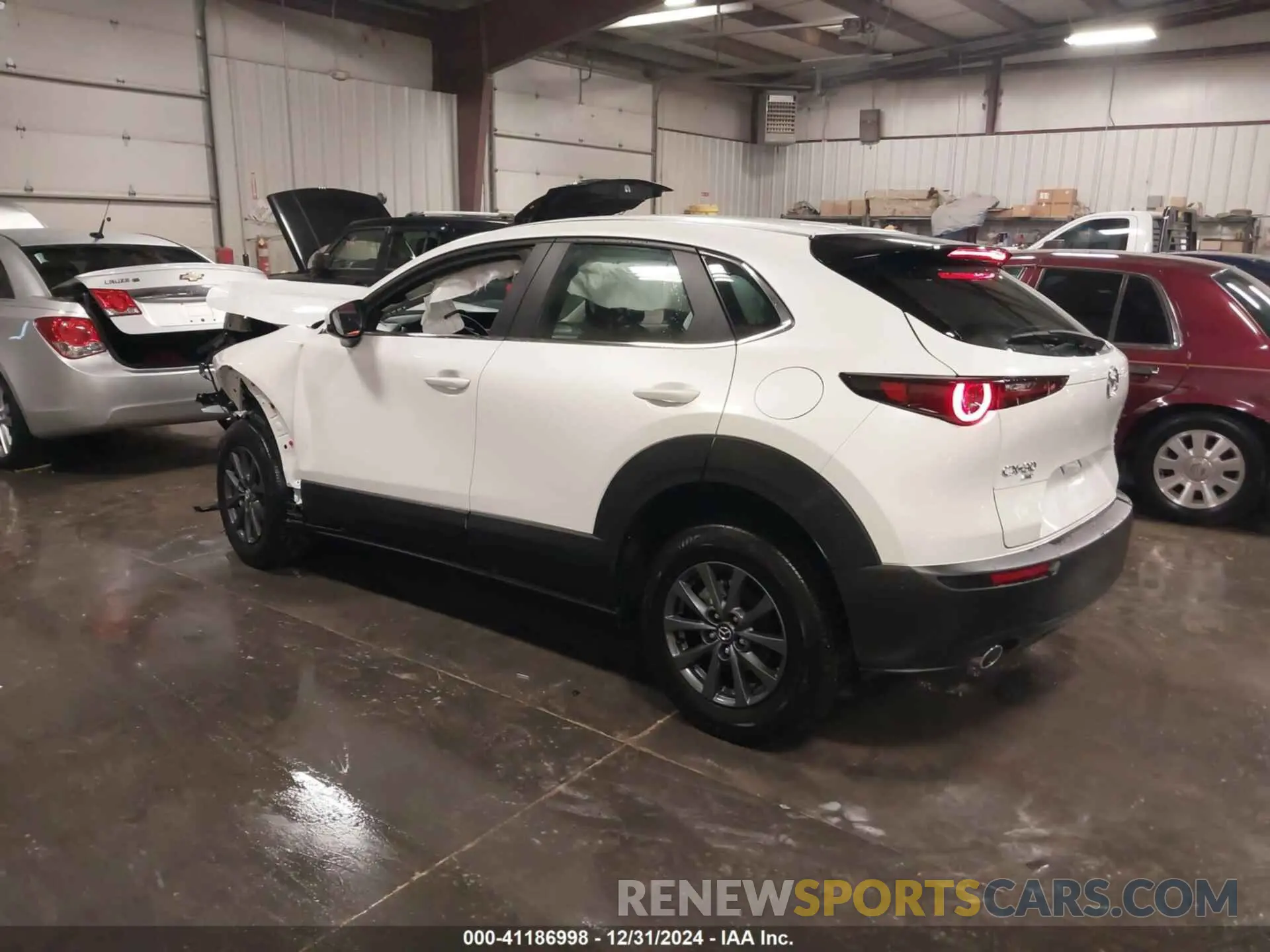 3 fotografías del automóvil dañado 3MVDMBAM1RM720211 MAZDA CX-30 2024