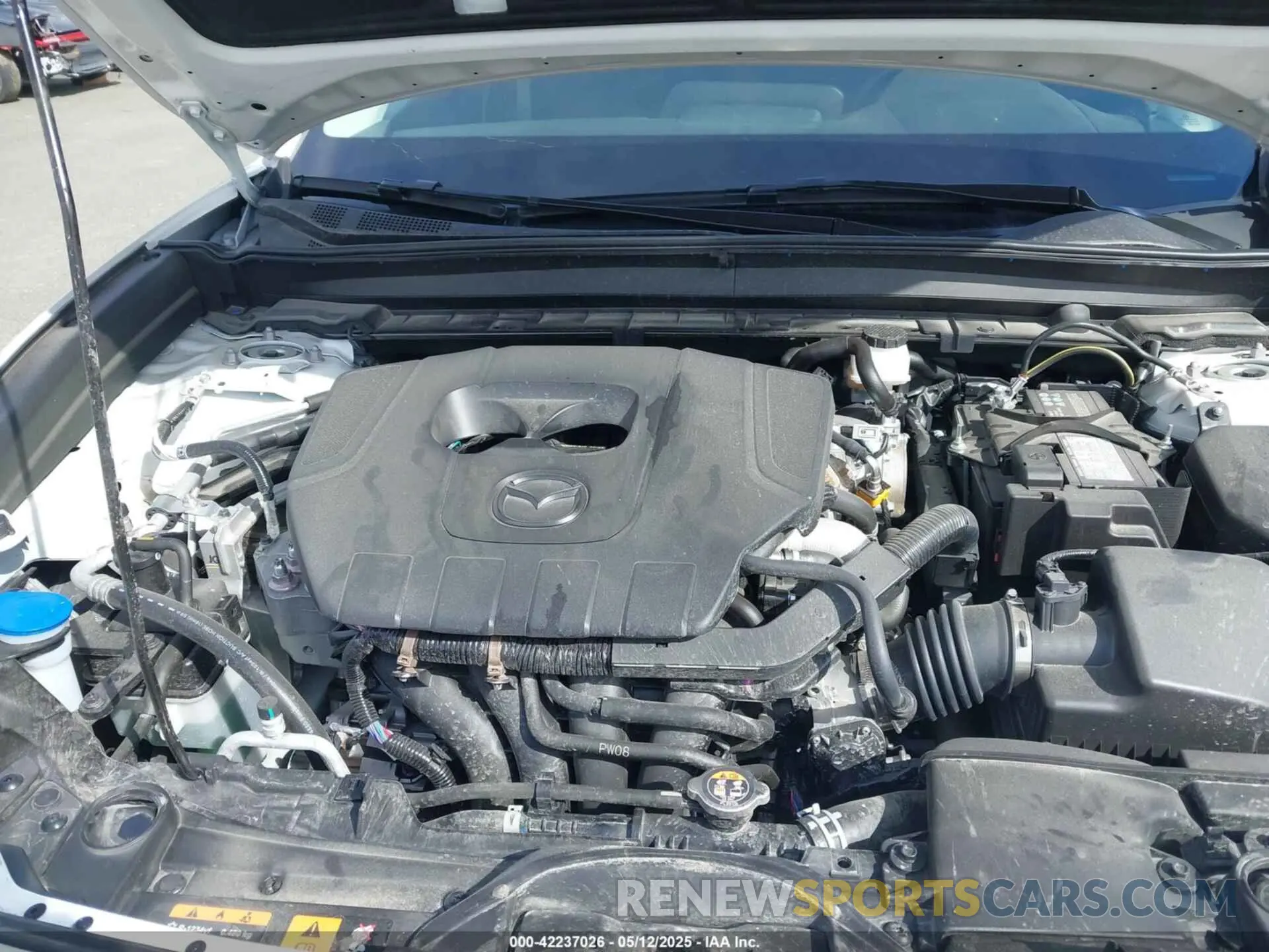10 fotografías del automóvil dañado 3MVDMBAM2RM667132 MAZDA CX-30 2024