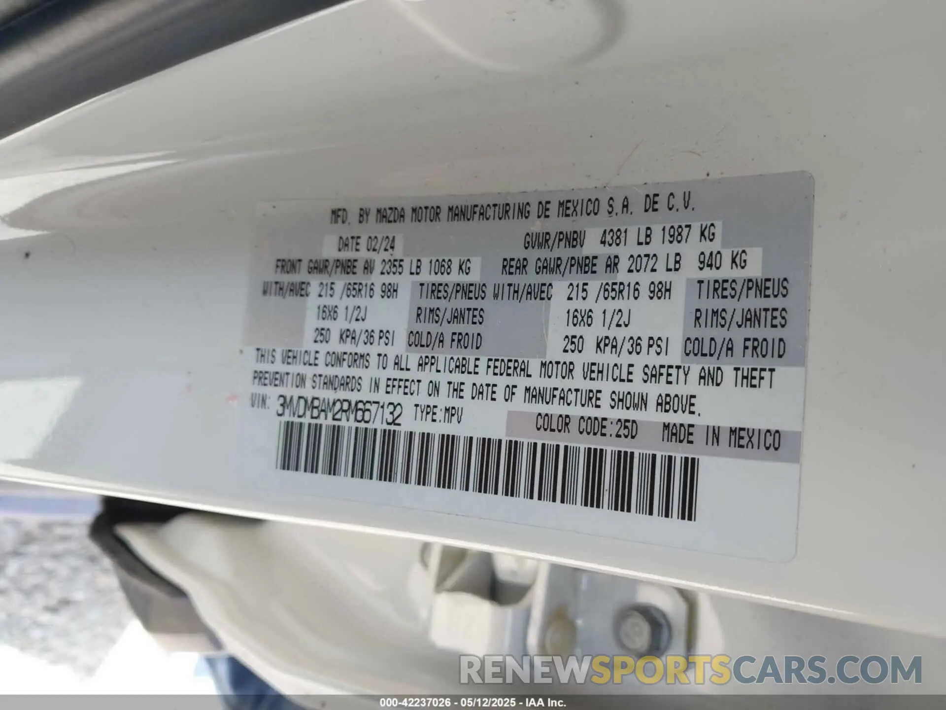 9 fotografías del automóvil dañado 3MVDMBAM2RM667132 MAZDA CX-30 2024
