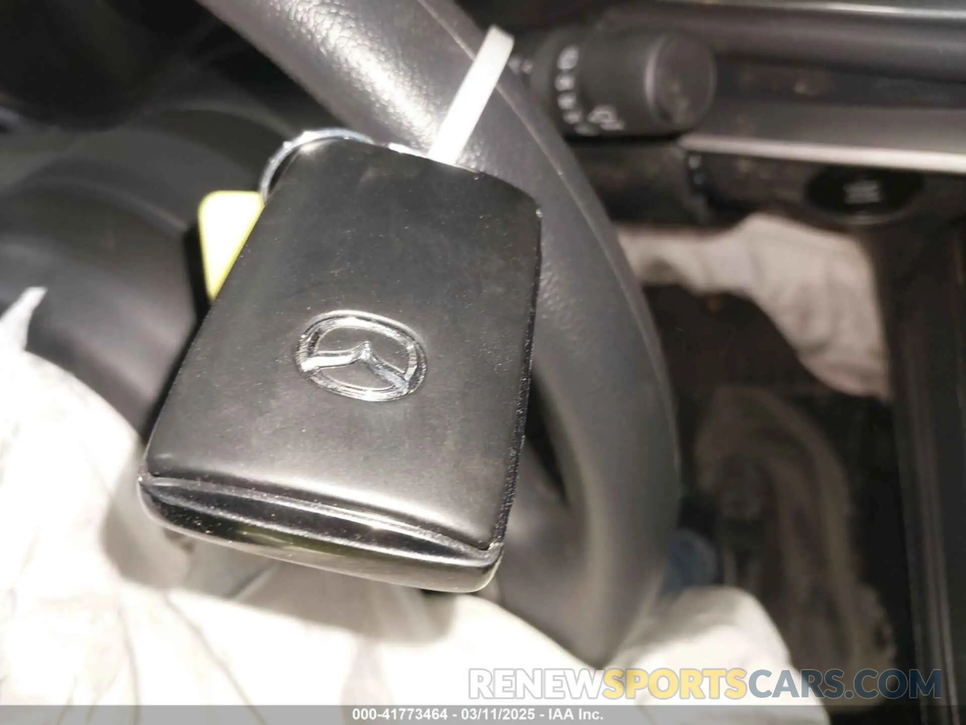 11 fotografías del automóvil dañado 3MVDMBAM2RM719794 MAZDA CX-30 2024