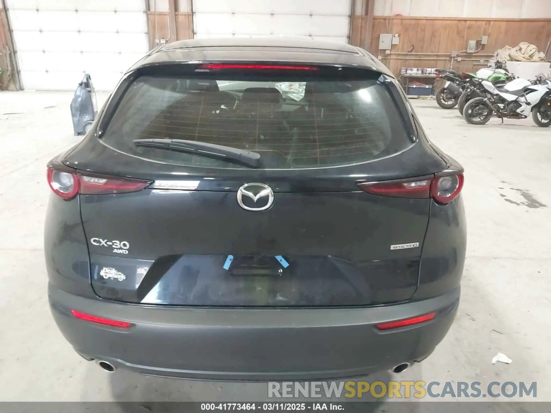 16 fotografías del automóvil dañado 3MVDMBAM2RM719794 MAZDA CX-30 2024