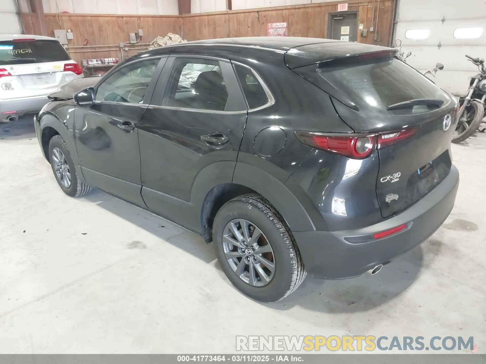 3 fotografías del automóvil dañado 3MVDMBAM2RM719794 MAZDA CX-30 2024