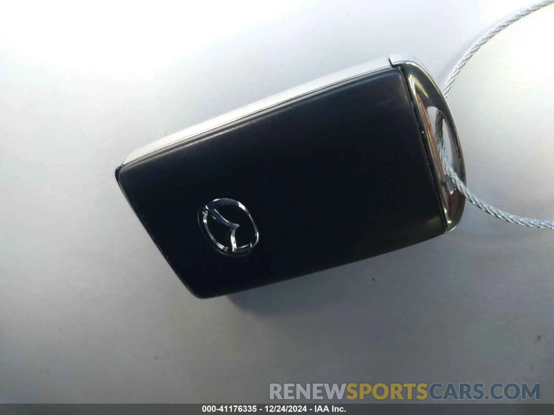 11 fotografías del automóvil dañado 3MVDMBAM4RM644757 MAZDA CX-30 2024
