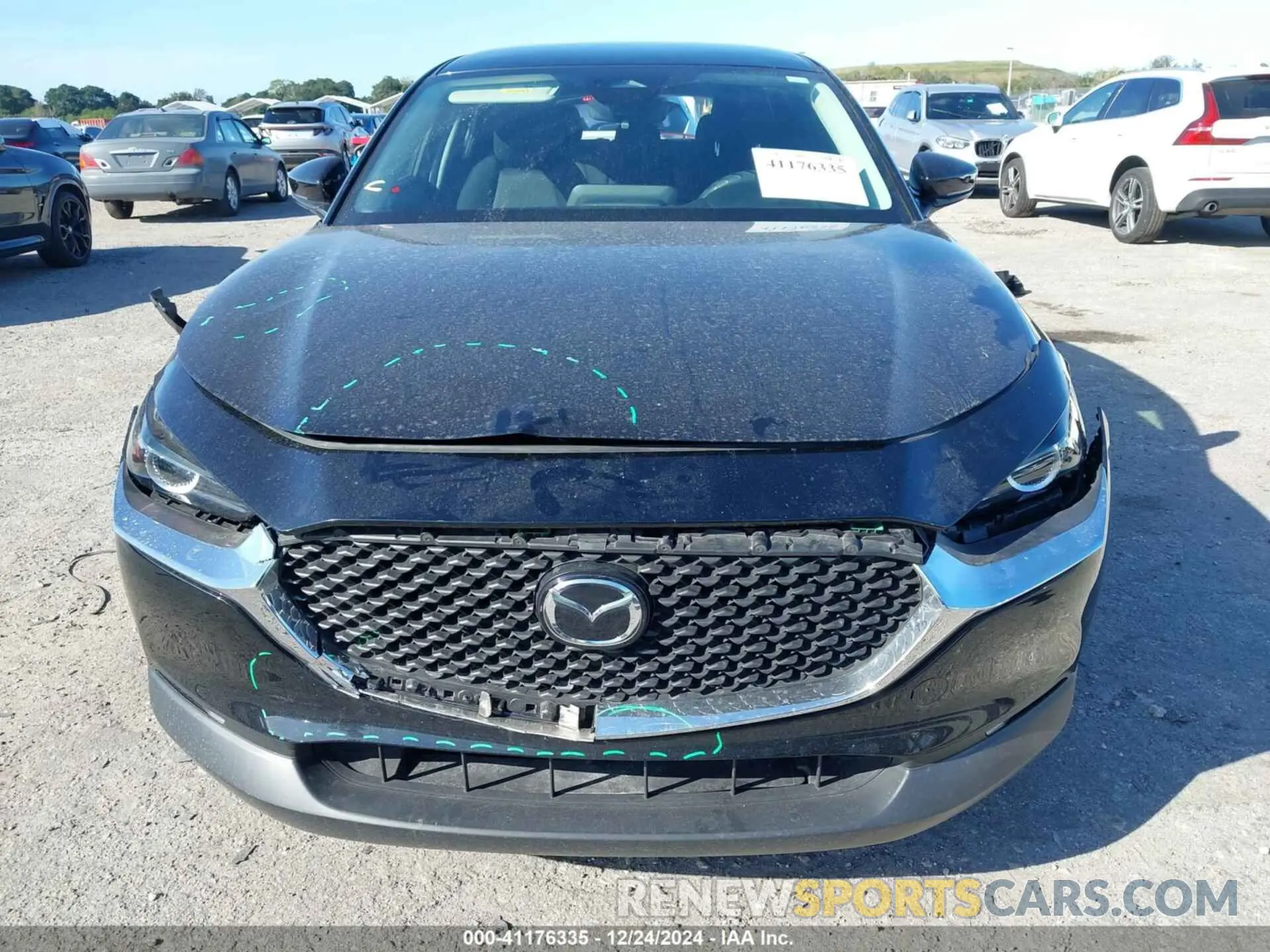 13 fotografías del automóvil dañado 3MVDMBAM4RM644757 MAZDA CX-30 2024