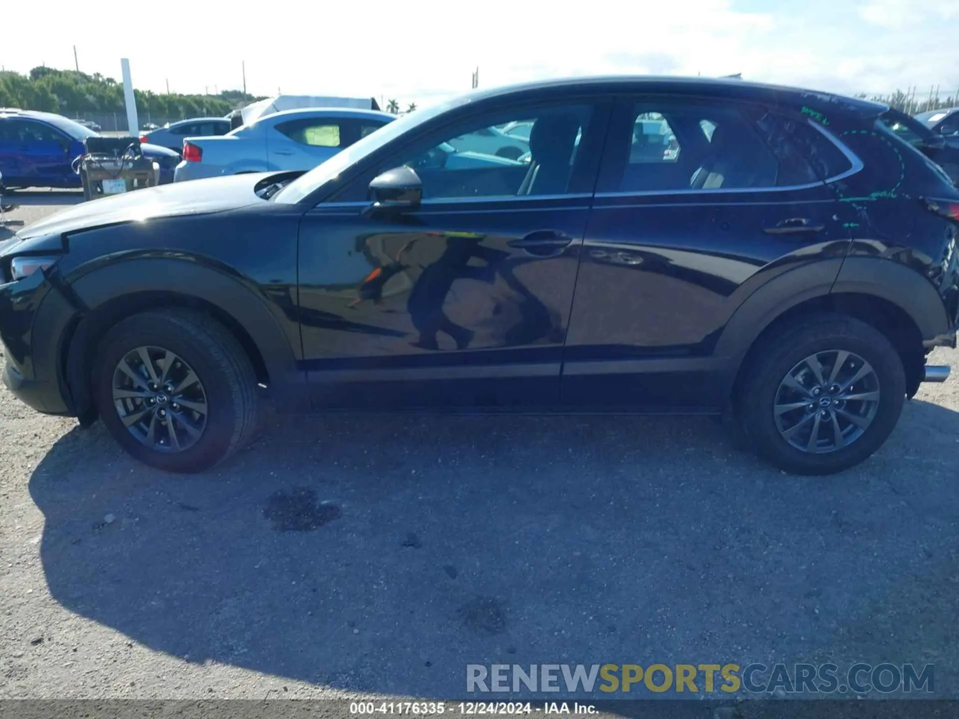 15 fotografías del automóvil dañado 3MVDMBAM4RM644757 MAZDA CX-30 2024