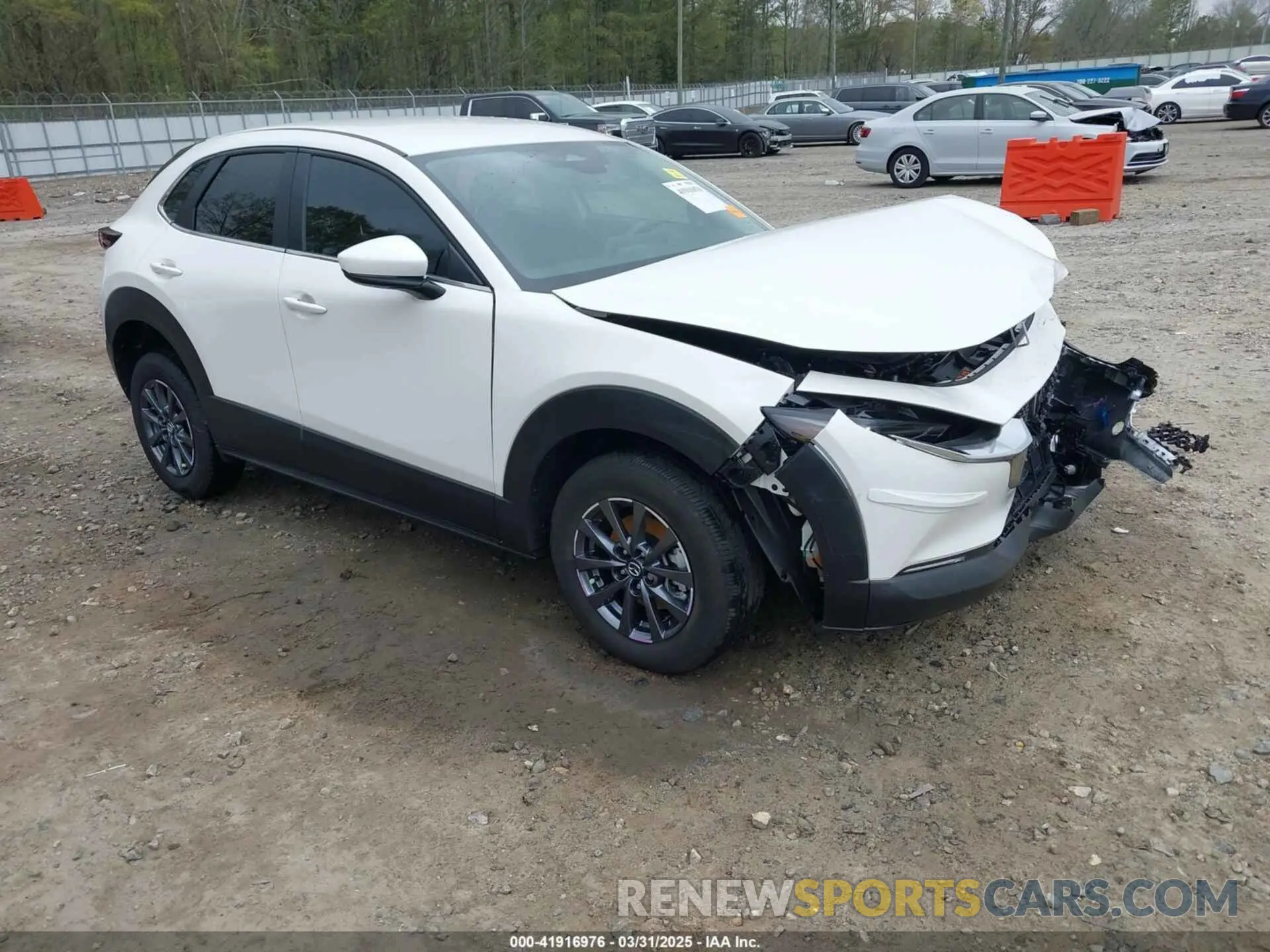 1 fotografías del automóvil dañado 3MVDMBAM4RM686488 MAZDA CX-30 2024