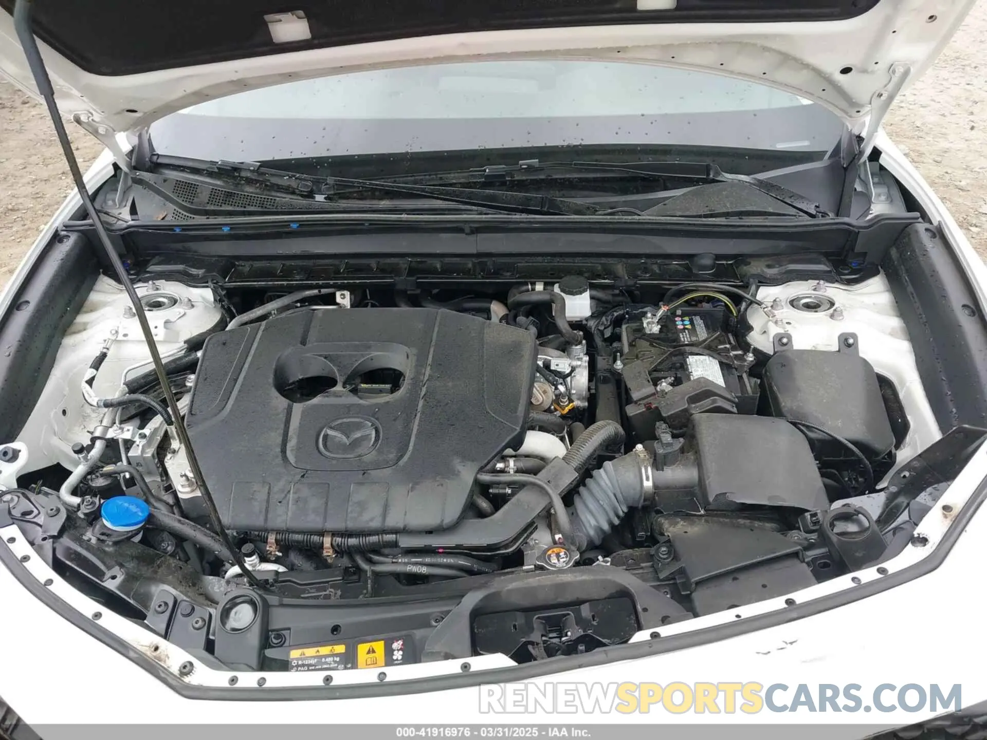 10 fotografías del automóvil dañado 3MVDMBAM4RM686488 MAZDA CX-30 2024