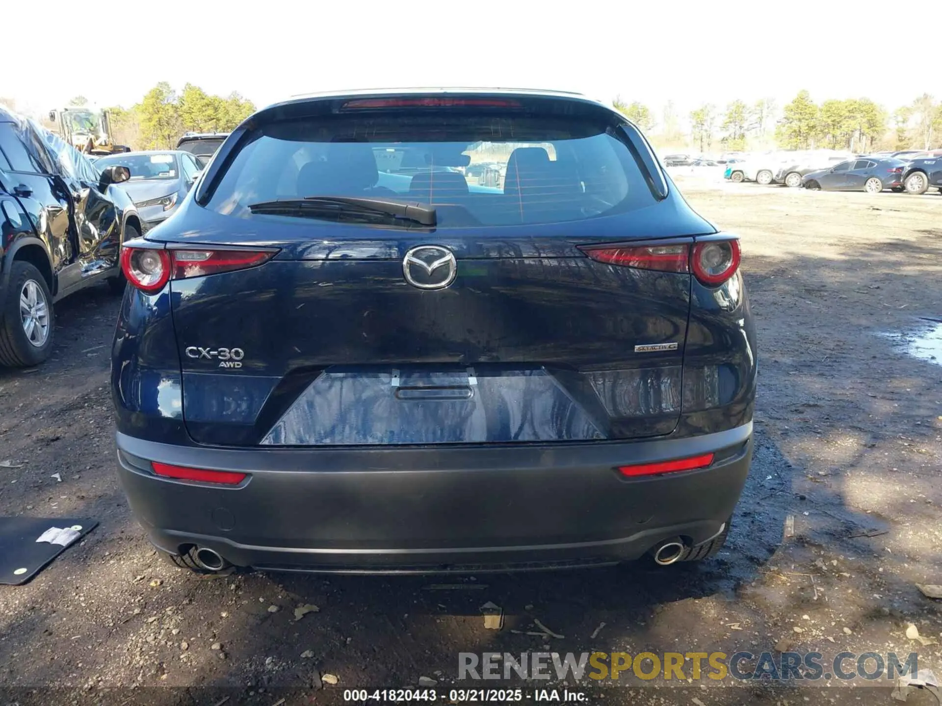 16 fotografías del automóvil dañado 3MVDMBAM8RM634233 MAZDA CX-30 2024