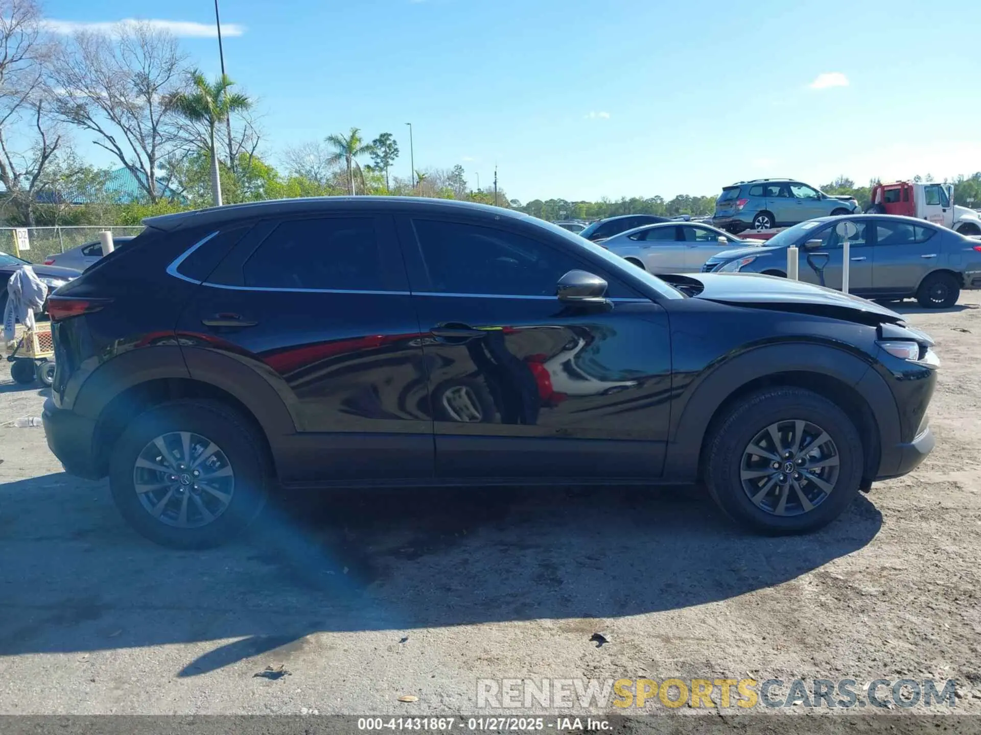 13 fotografías del automóvil dañado 3MVDMBAM8RM678796 MAZDA CX-30 2024