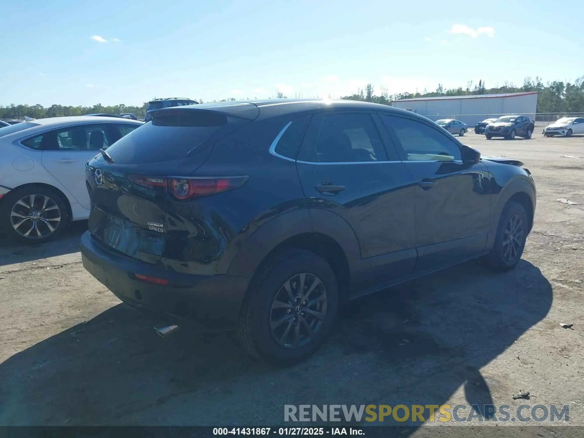 4 fotografías del automóvil dañado 3MVDMBAM8RM678796 MAZDA CX-30 2024