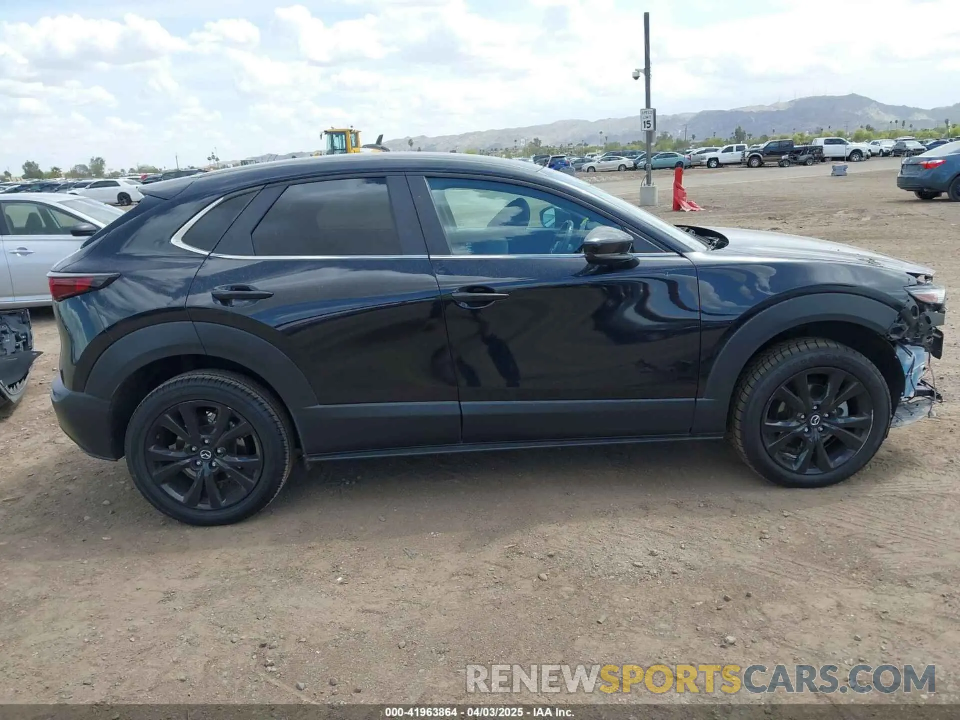 13 fotografías del automóvil dañado 3MVDMBBM0RM635973 MAZDA CX-30 2024