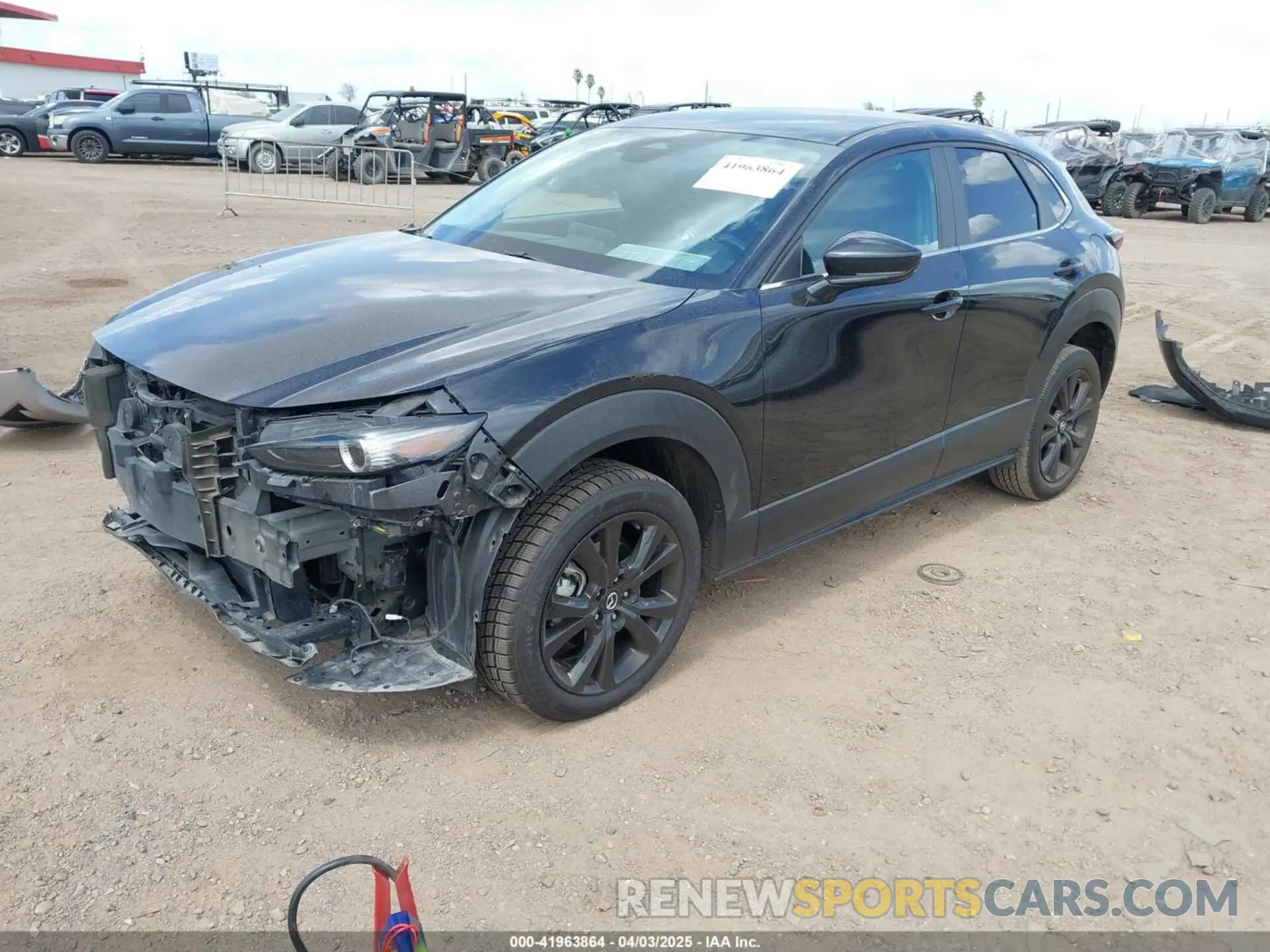 2 fotografías del automóvil dañado 3MVDMBBM0RM635973 MAZDA CX-30 2024
