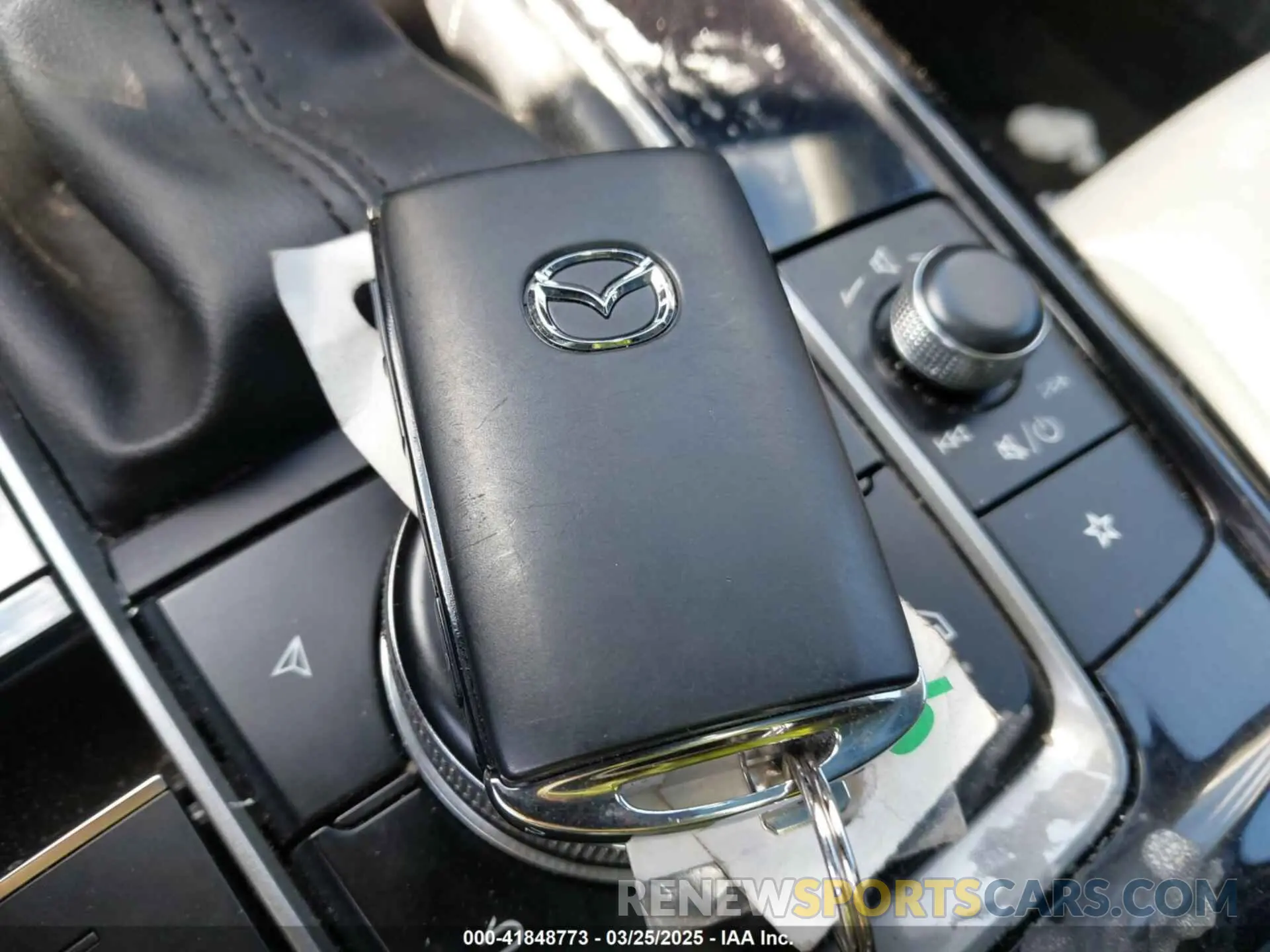 11 fotografías del automóvil dañado 3MVDMBBM0RM663644 MAZDA CX-30 2024