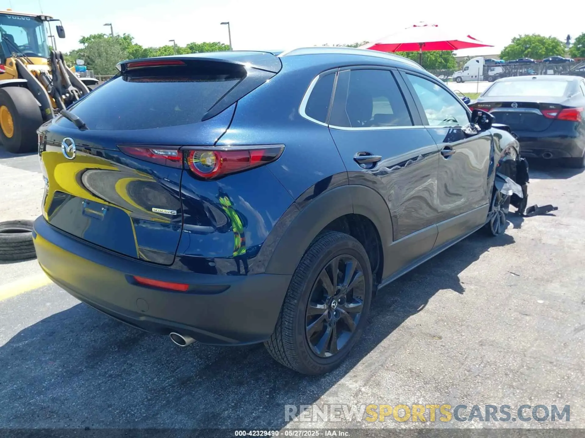4 fotografías del automóvil dañado 3MVDMBBM0RM697731 MAZDA CX-30 2024