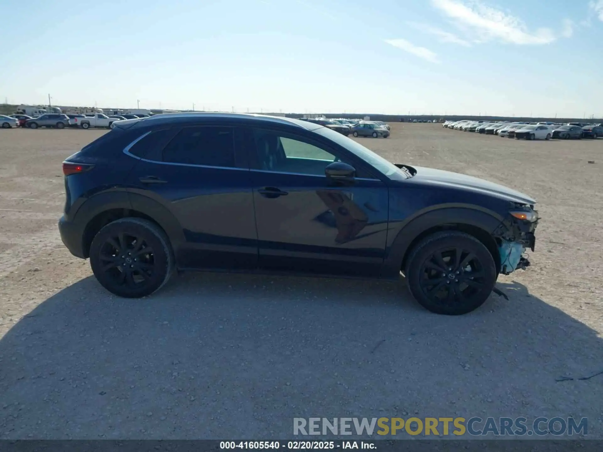 14 fotografías del automóvil dañado 3MVDMBBM0RM698362 MAZDA CX-30 2024