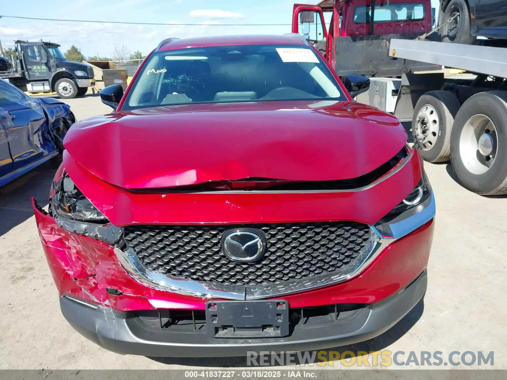 12 fotografías del automóvil dañado 3MVDMBBM0RM707223 MAZDA CX-30 2024