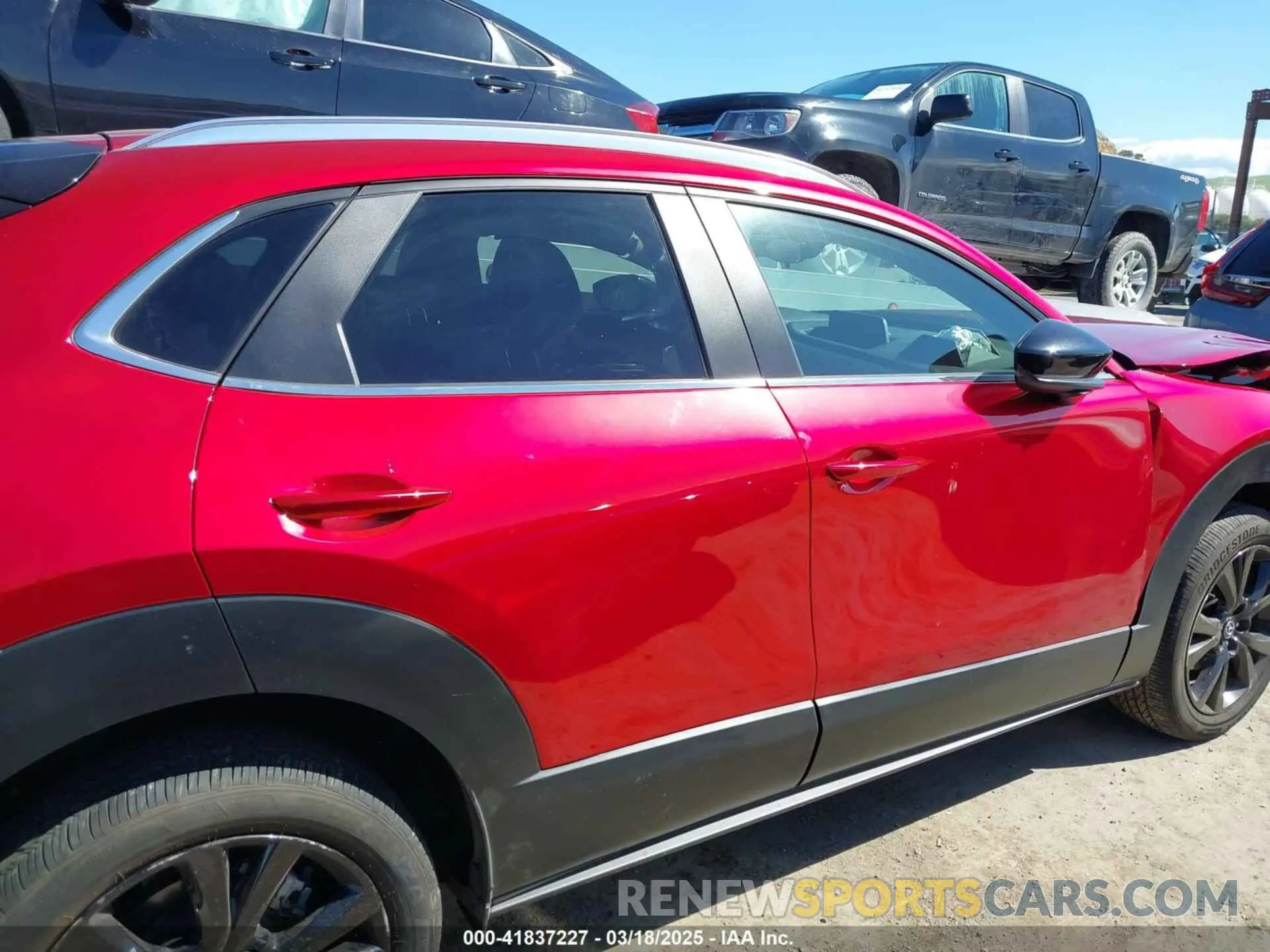 13 fotografías del automóvil dañado 3MVDMBBM0RM707223 MAZDA CX-30 2024
