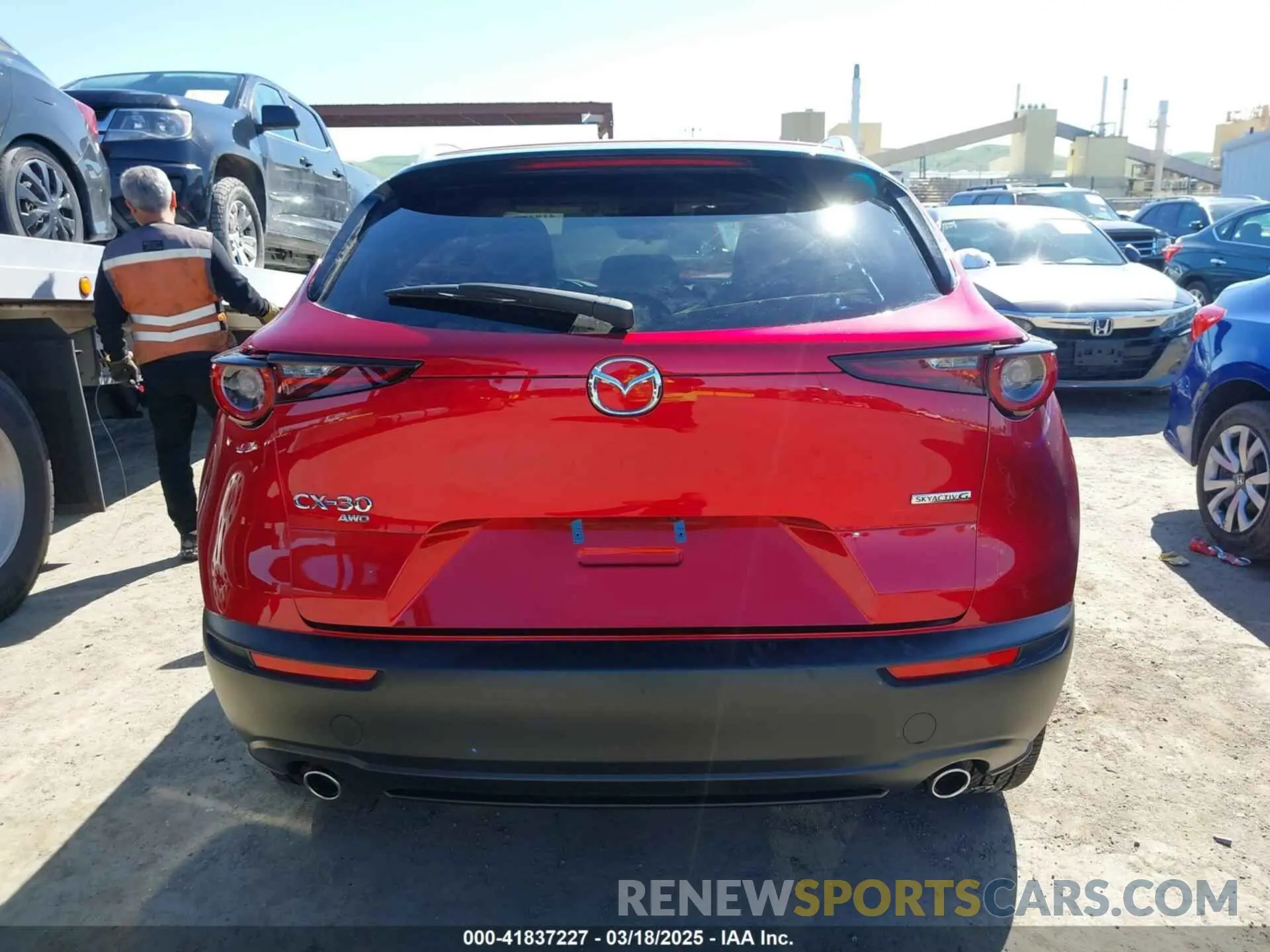 16 fotografías del automóvil dañado 3MVDMBBM0RM707223 MAZDA CX-30 2024