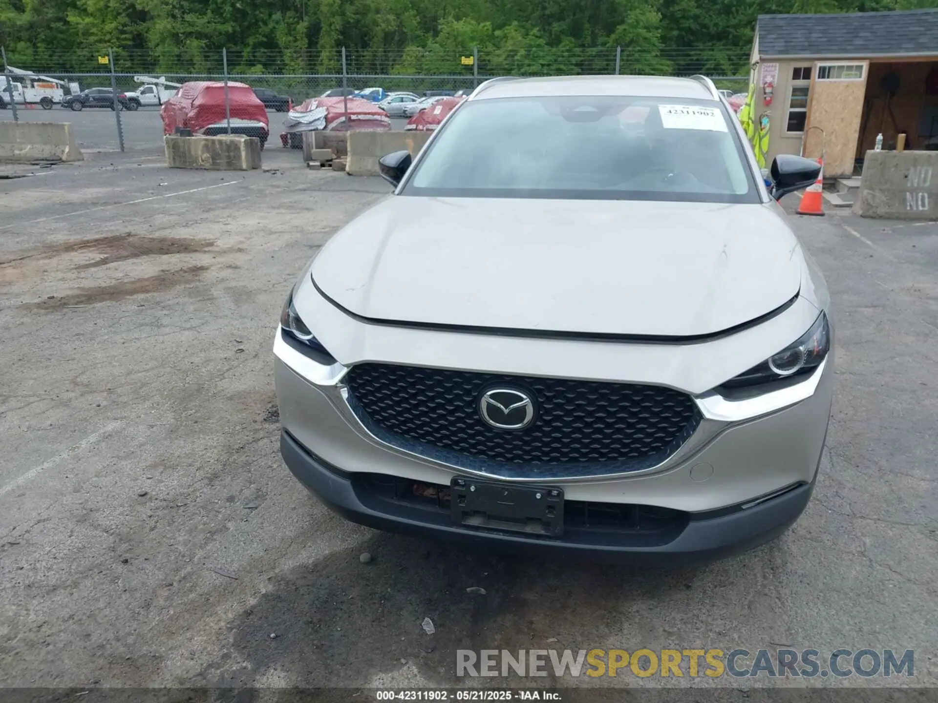 12 fotografías del automóvil dañado 3MVDMBBM1RM655178 MAZDA CX-30 2024
