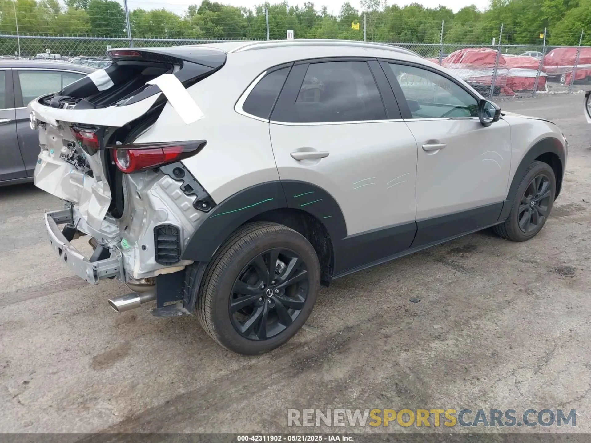 4 fotografías del automóvil dañado 3MVDMBBM1RM655178 MAZDA CX-30 2024