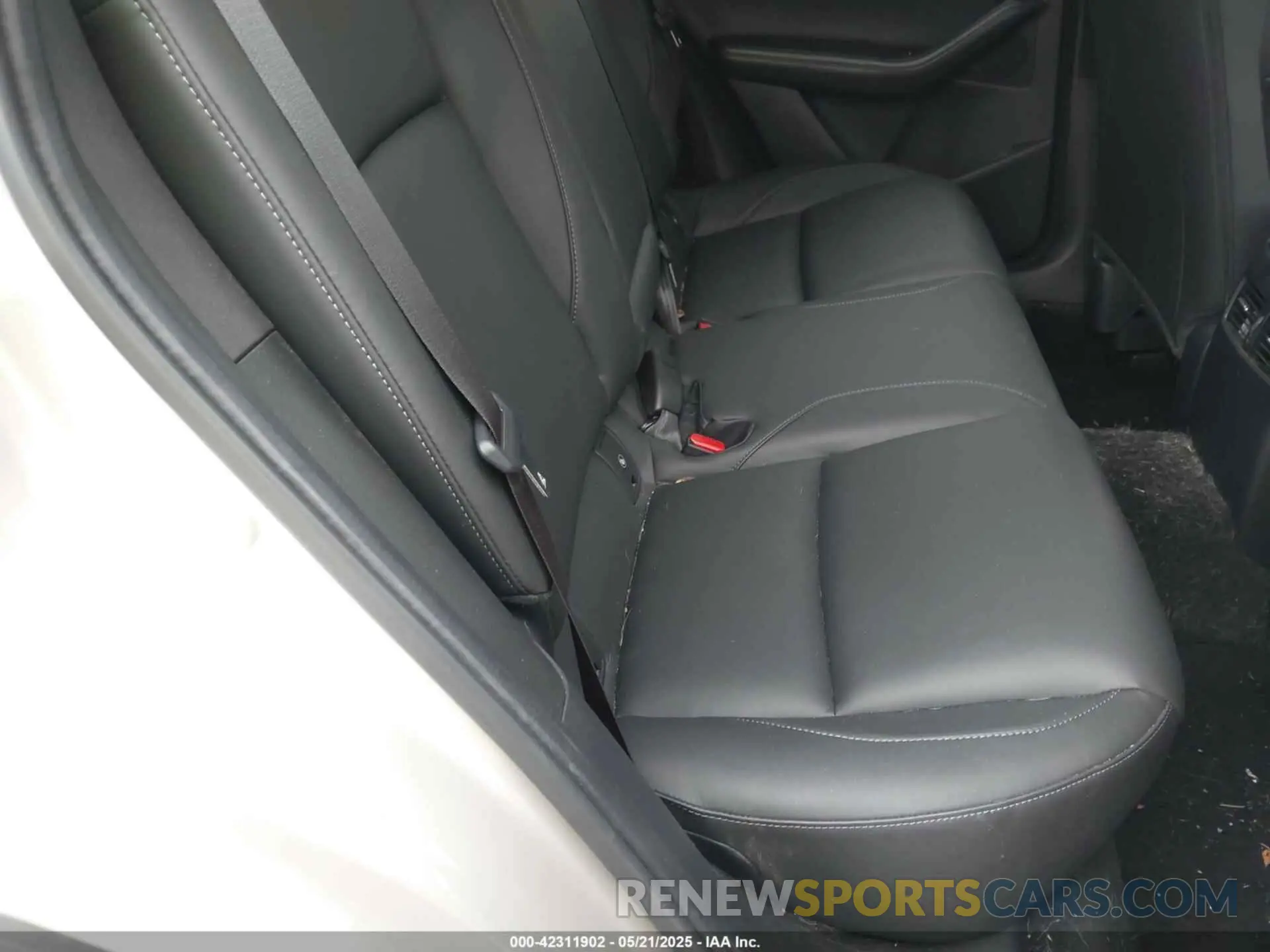 8 fotografías del automóvil dañado 3MVDMBBM1RM655178 MAZDA CX-30 2024
