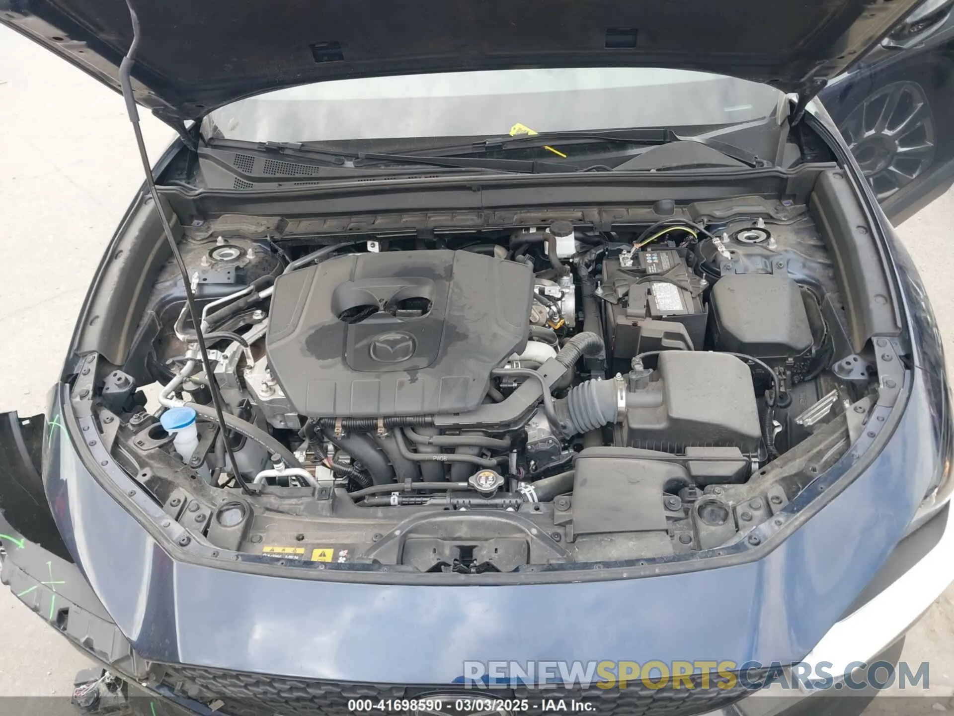 10 fotografías del automóvil dañado 3MVDMBBM1RM697611 MAZDA CX-30 2024