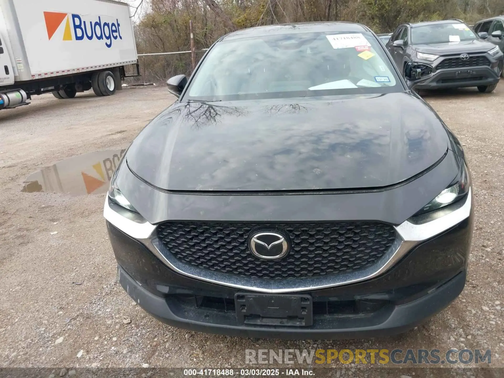 12 fotografías del automóvil dañado 3MVDMBBM2RM647235 MAZDA CX-30 2024