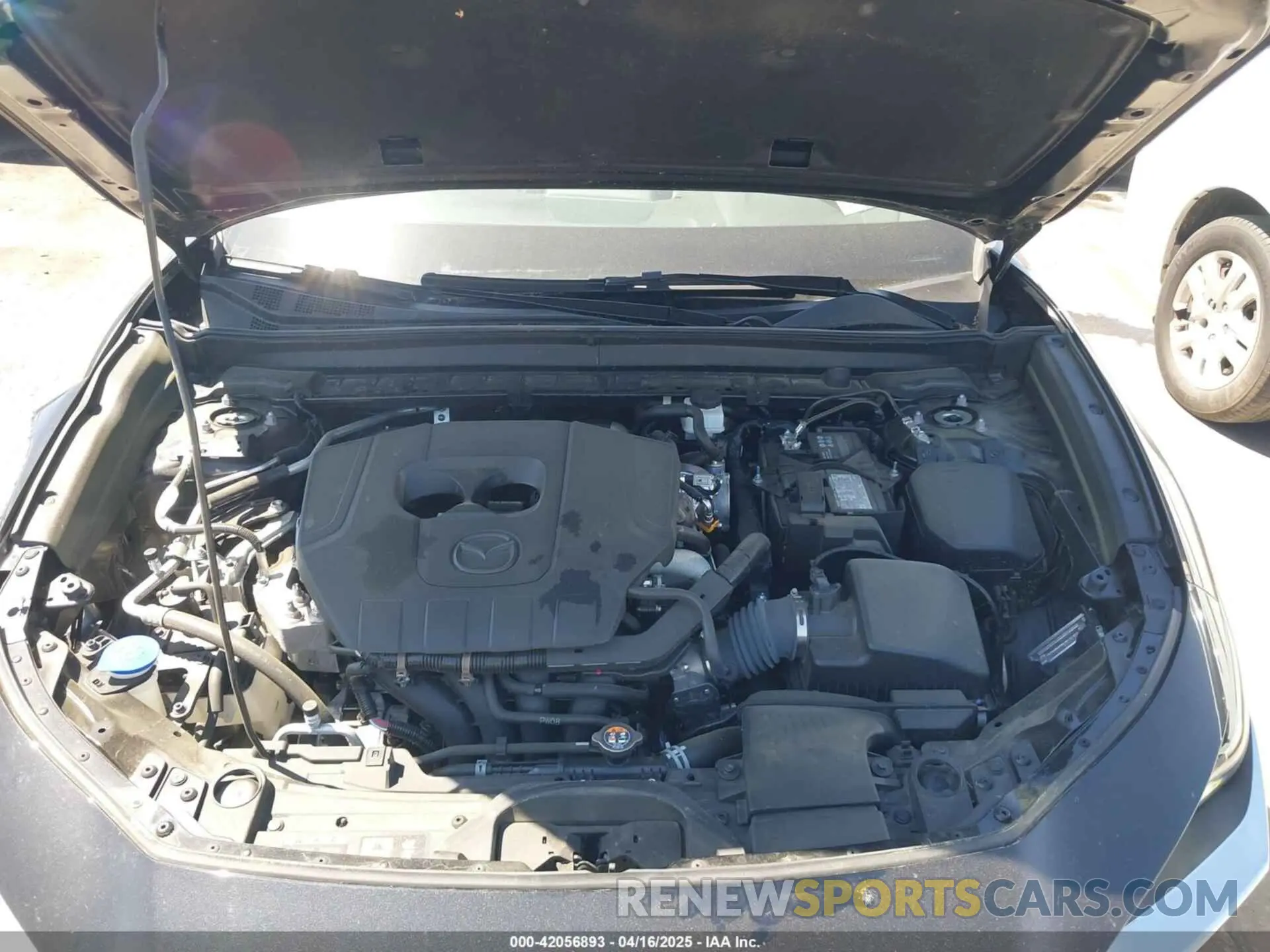 10 fotografías del automóvil dañado 3MVDMBBM2RM694278 MAZDA CX-30 2024