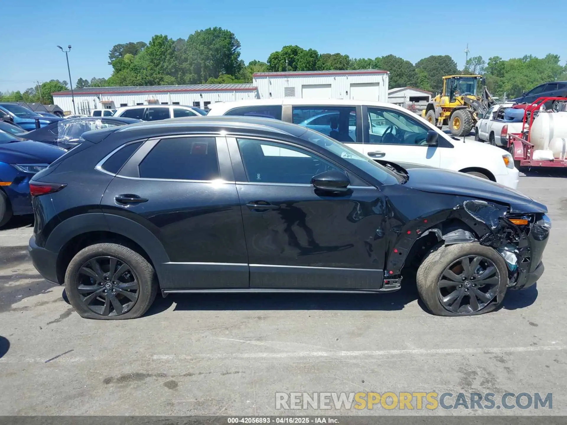 13 fotografías del automóvil dañado 3MVDMBBM2RM694278 MAZDA CX-30 2024