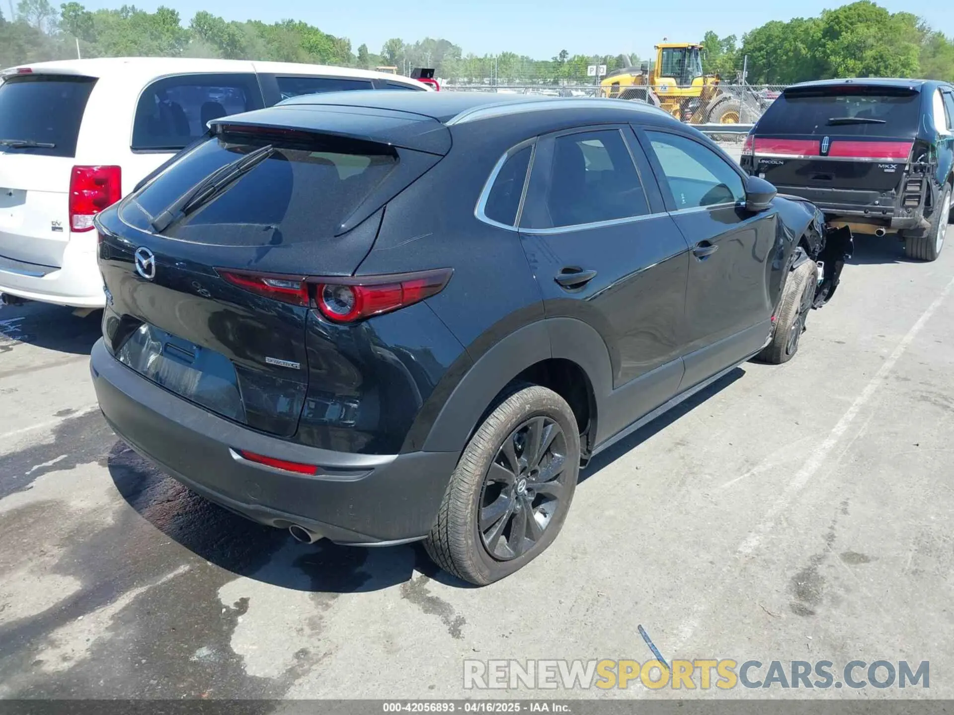 4 fotografías del automóvil dañado 3MVDMBBM2RM694278 MAZDA CX-30 2024