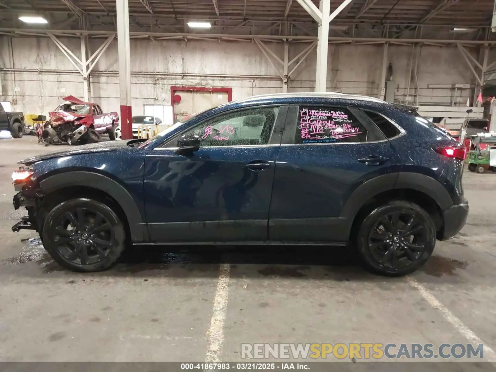 15 fotografías del automóvil dañado 3MVDMBBM3RM654887 MAZDA CX-30 2024