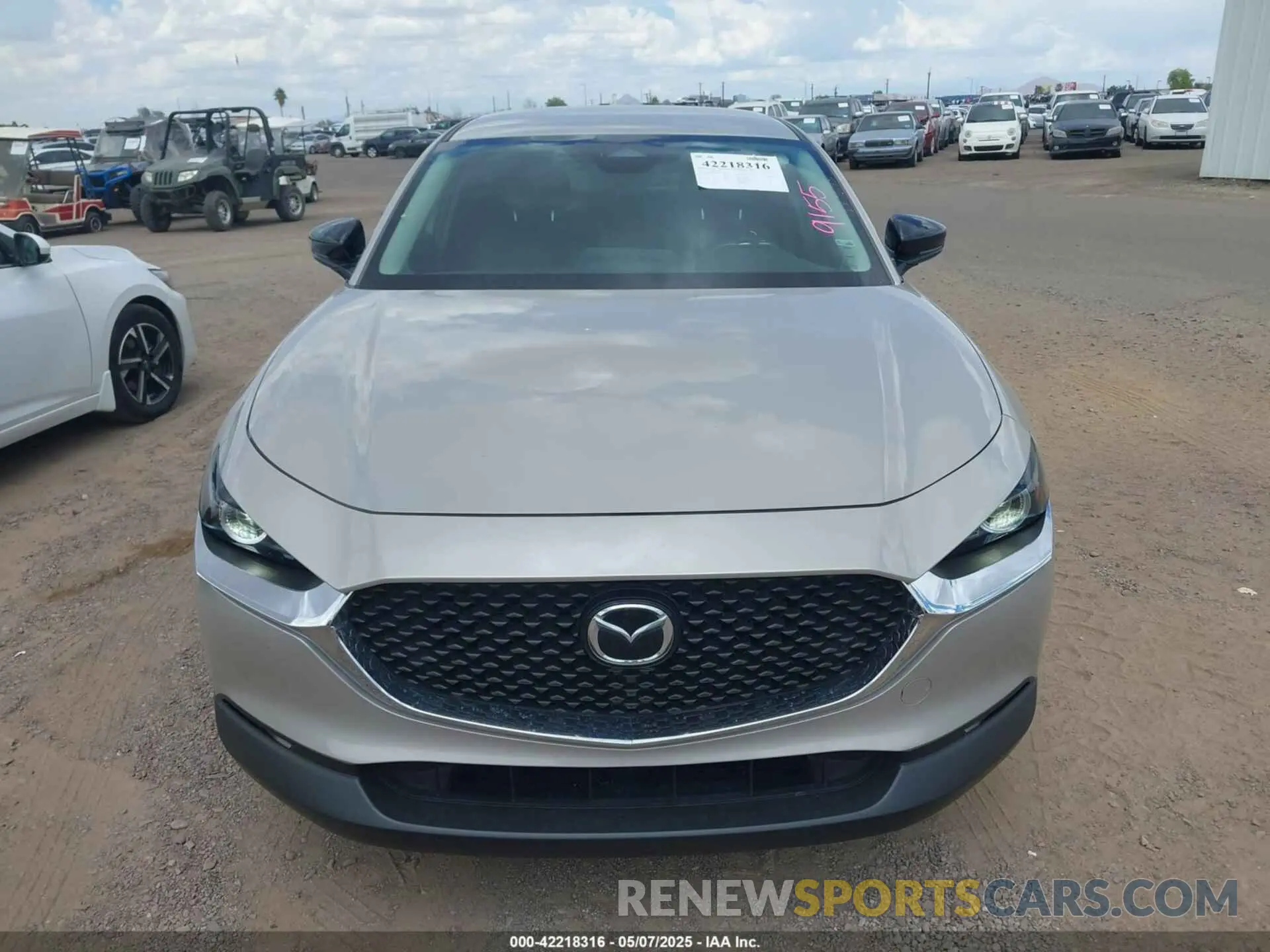 12 fotografías del automóvil dañado 3MVDMBBM3RM657918 MAZDA CX-30 2024