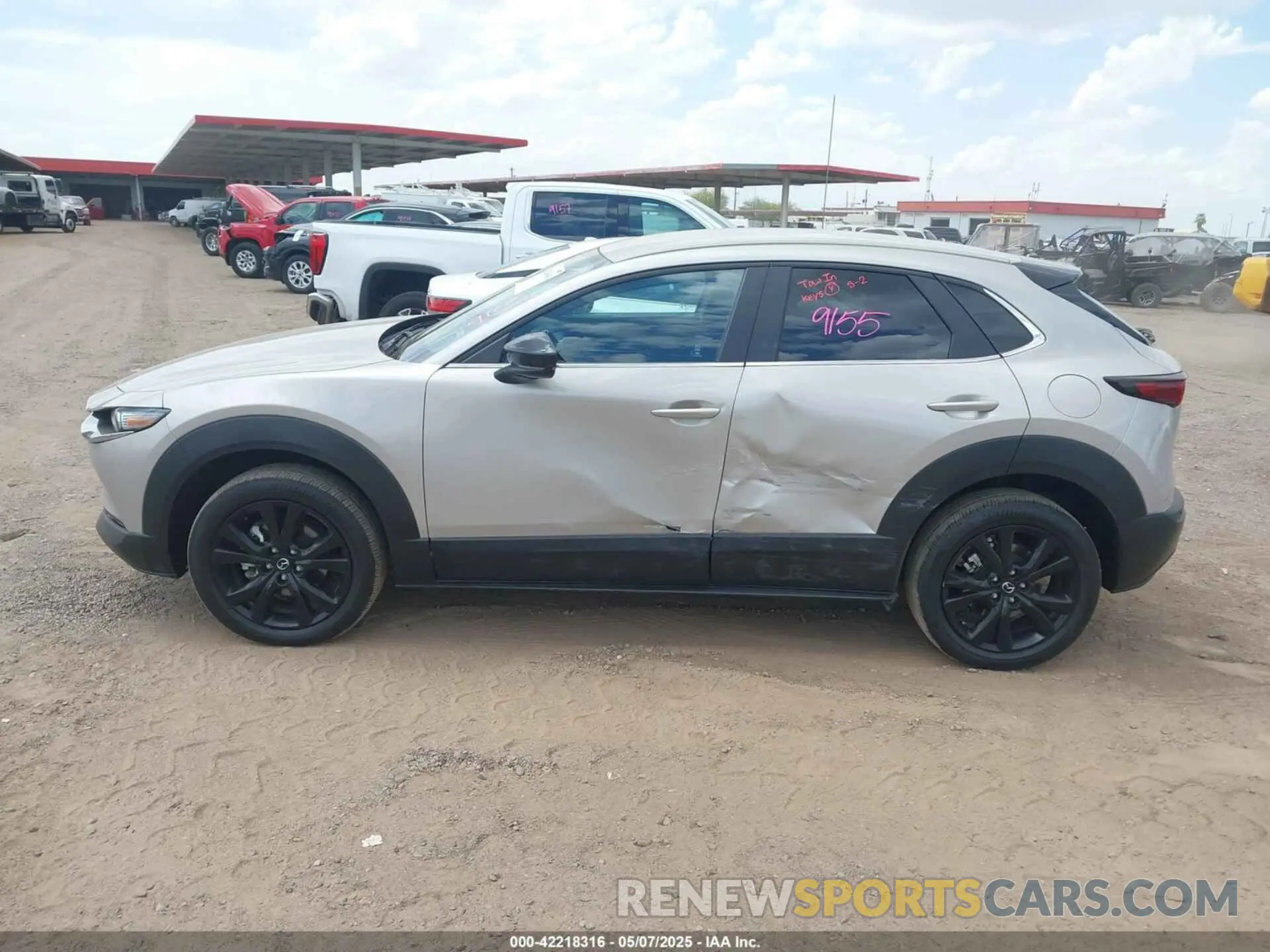 14 fotografías del automóvil dañado 3MVDMBBM3RM657918 MAZDA CX-30 2024
