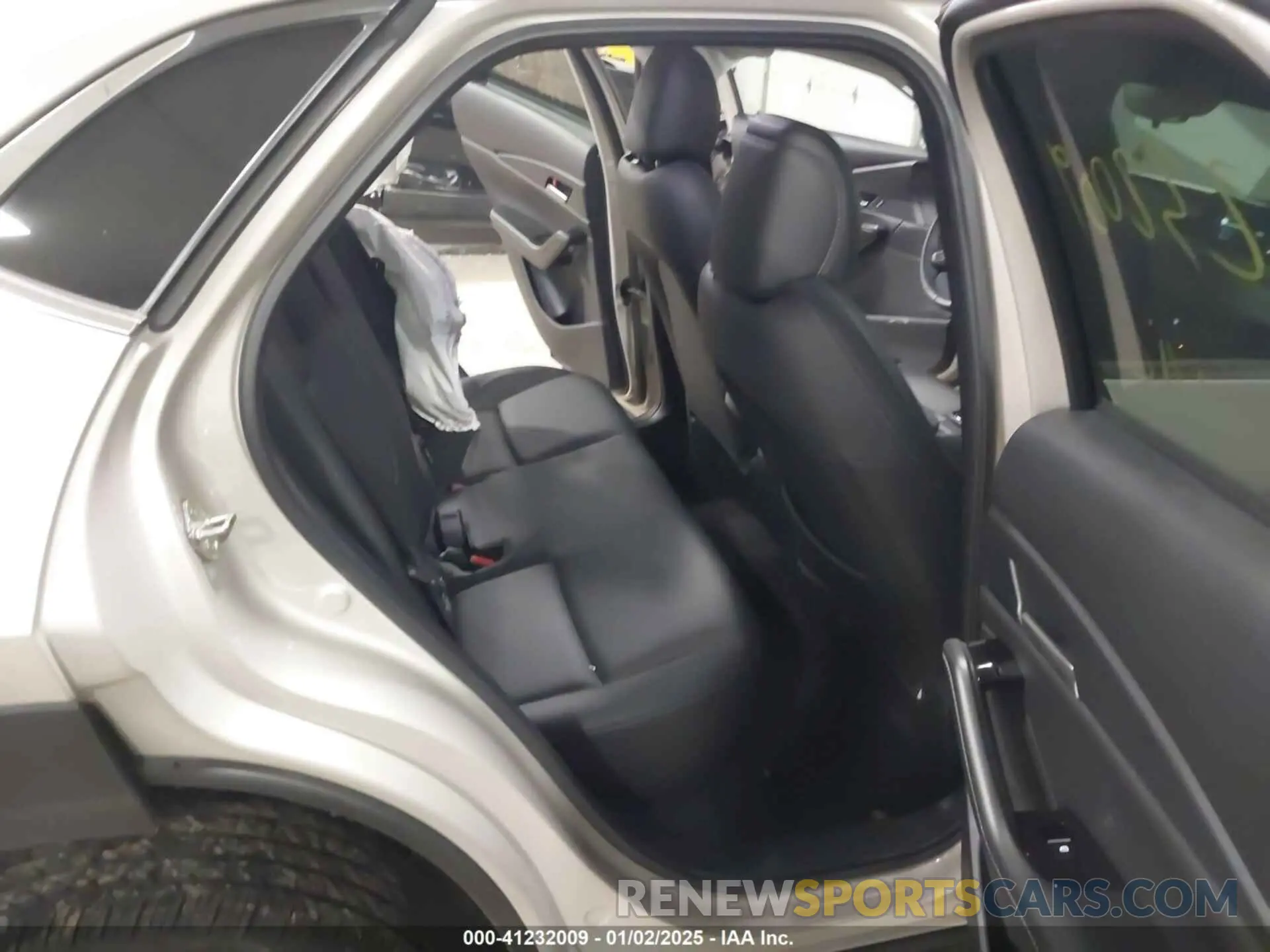 8 fotografías del automóvil dañado 3MVDMBBM3RM675111 MAZDA CX-30 2024